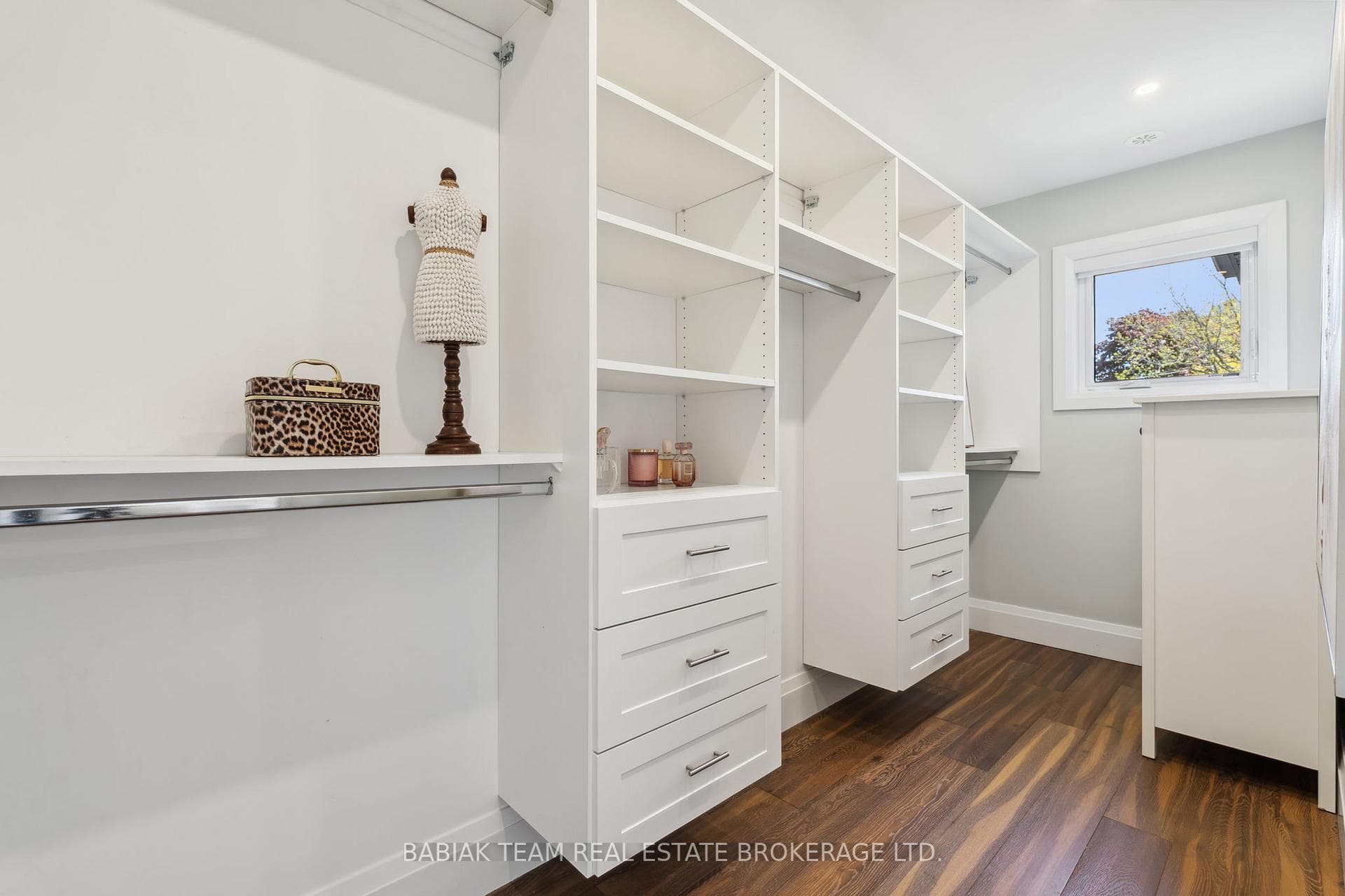 81 Brentwood Road photo 25