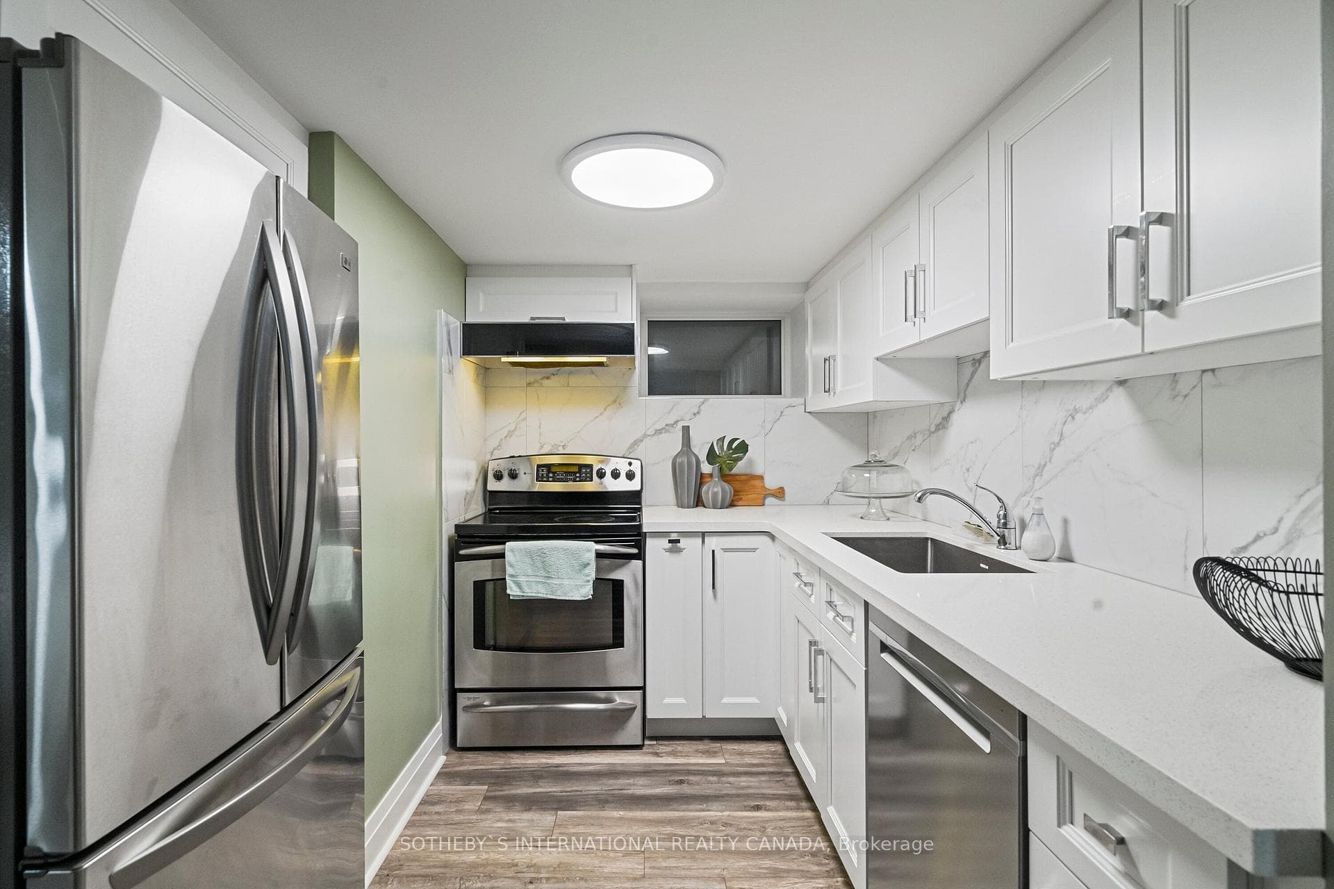 77 Wells Hill Avenue photo 33