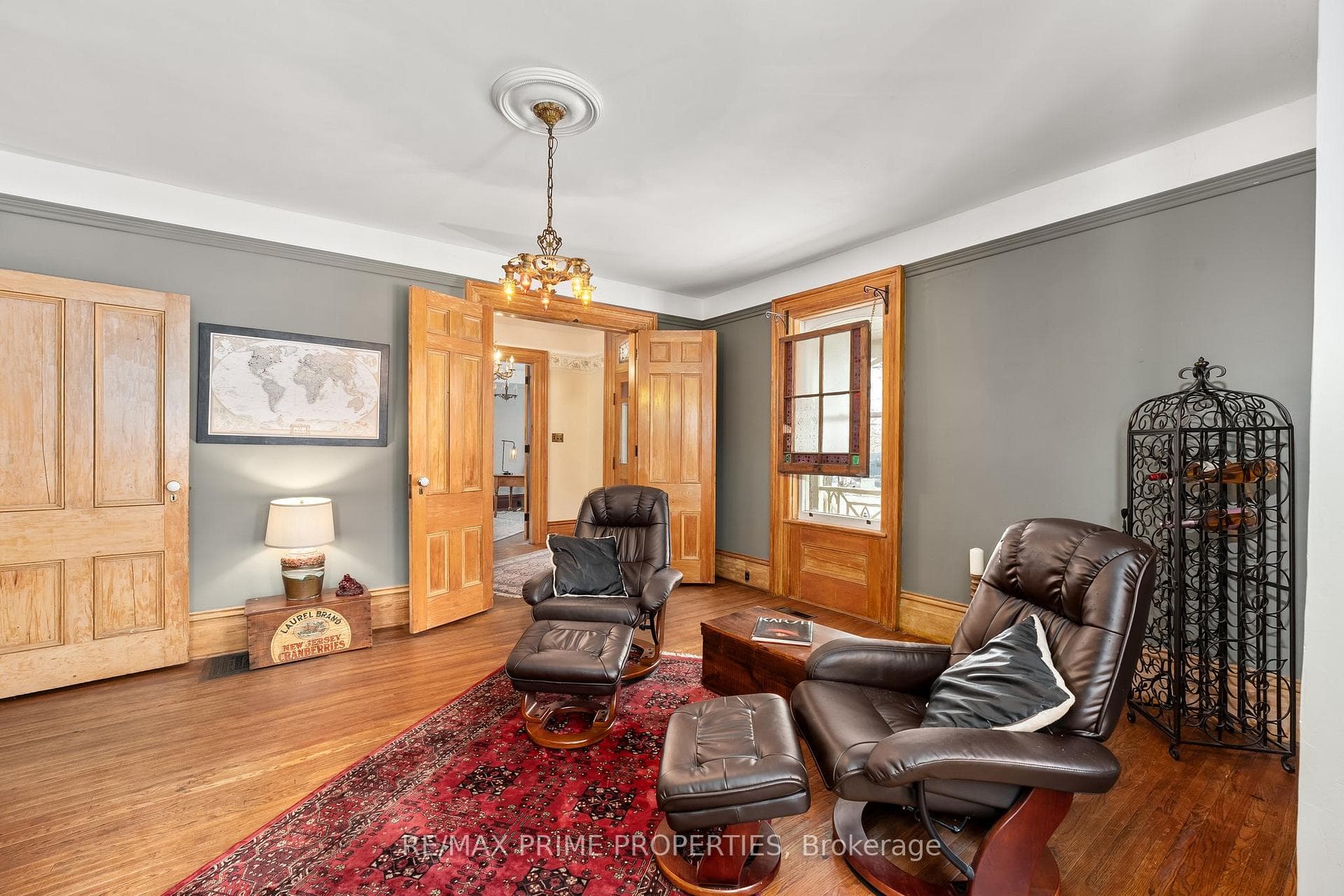 20324 Leslie Street photo 11