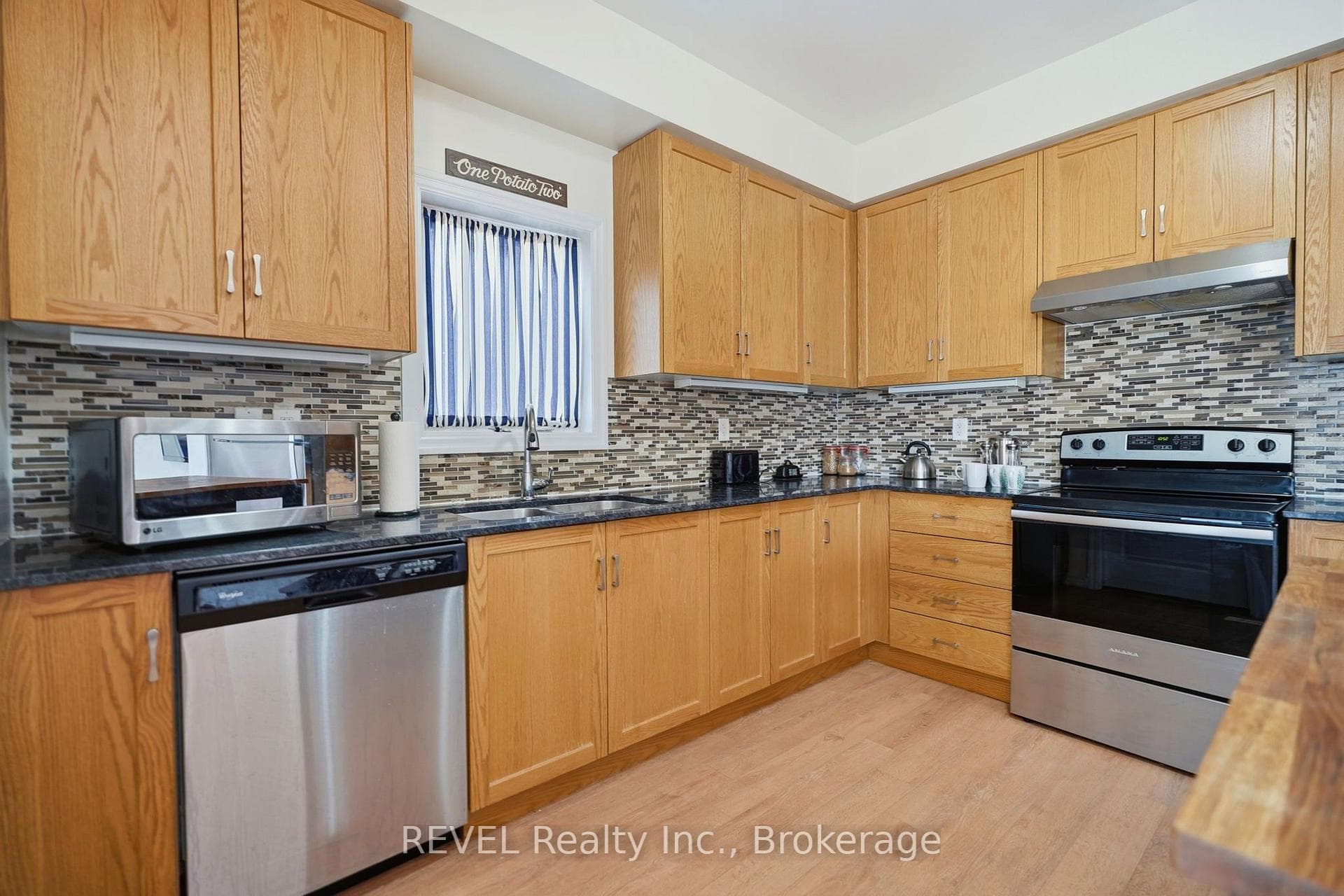 48 Cannery Drive photo 8