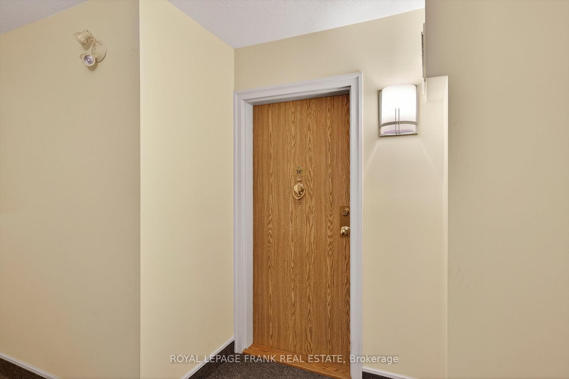1099 Clonsilla Avenue Unit Bldg C #310 photo 4