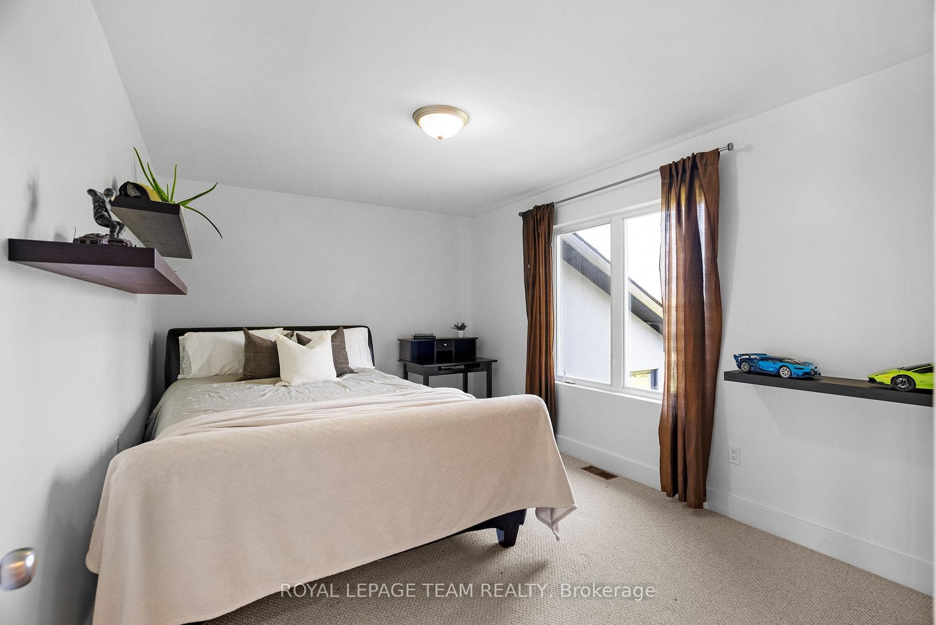 1700 Peter Robinson Road photo 26