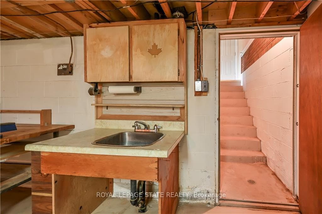 26 Helen Street photo 39