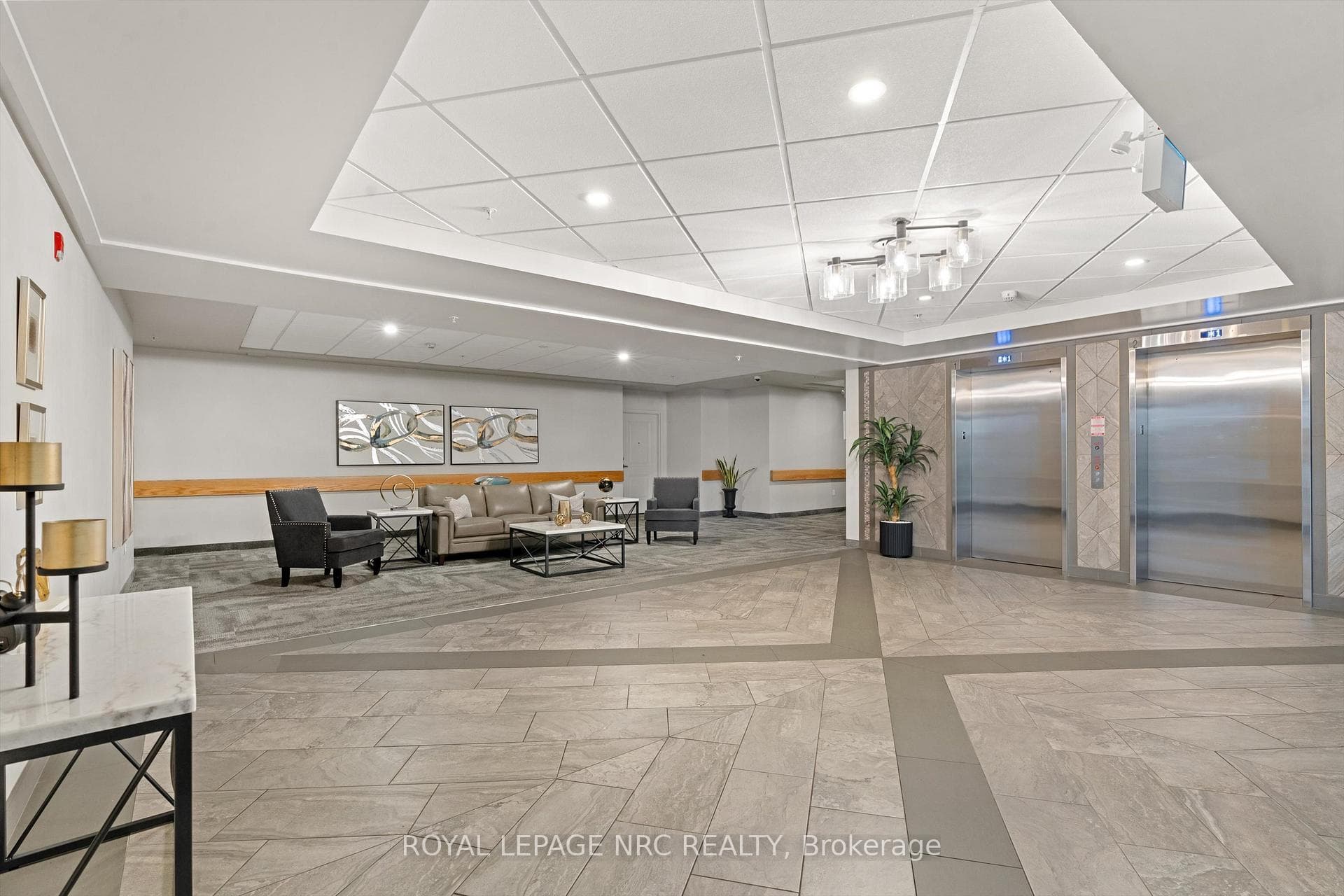 Two elevators & stylish foyer