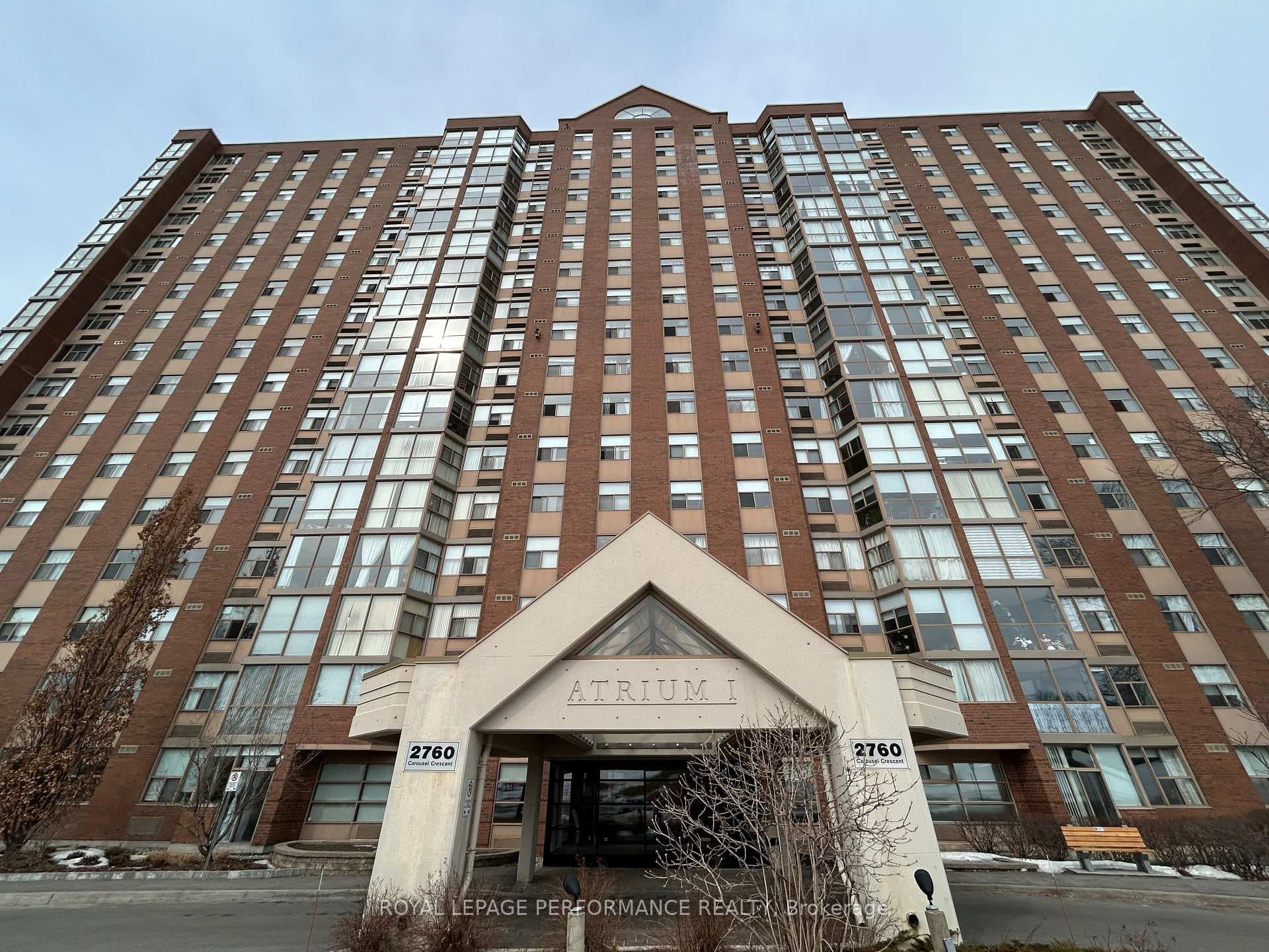 2760 Carousel Crescent Unit 1611 photo 2