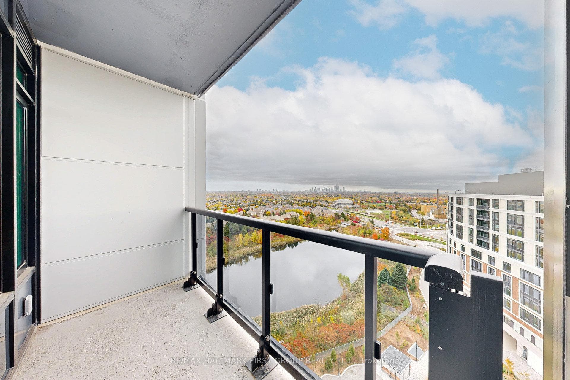 2495 Eglinton Avenue Unit 1201 photo 18