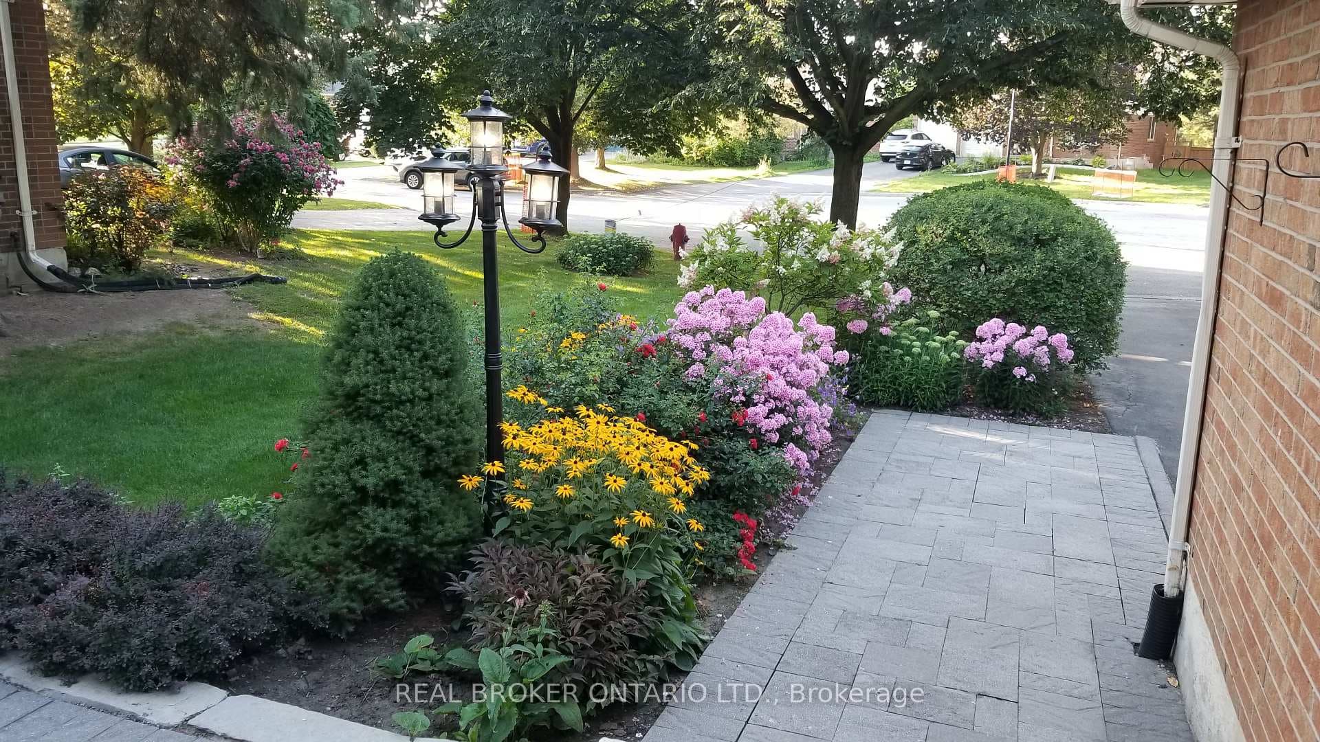 89 Marsden Court photo 48