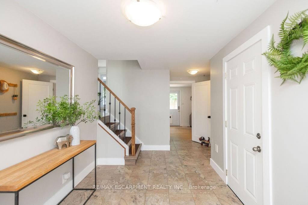 1493 Clinton Court photo 25