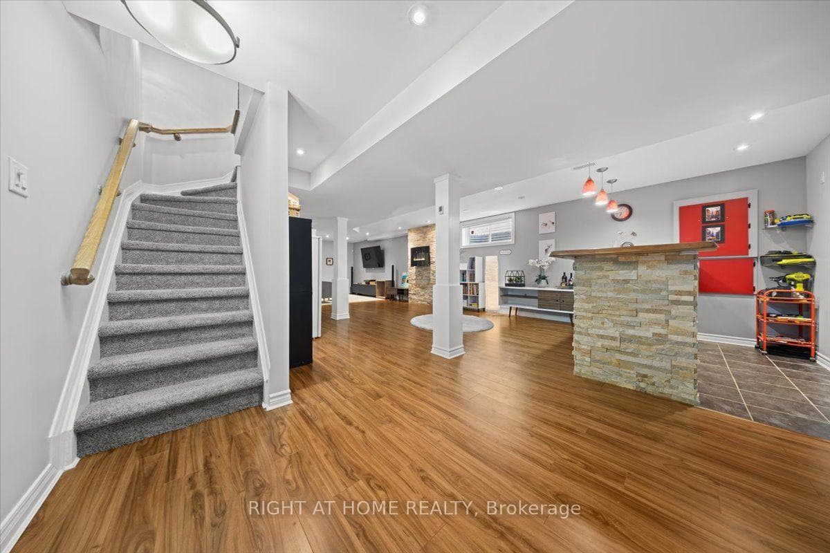 850 Feather Moss Way photo 38