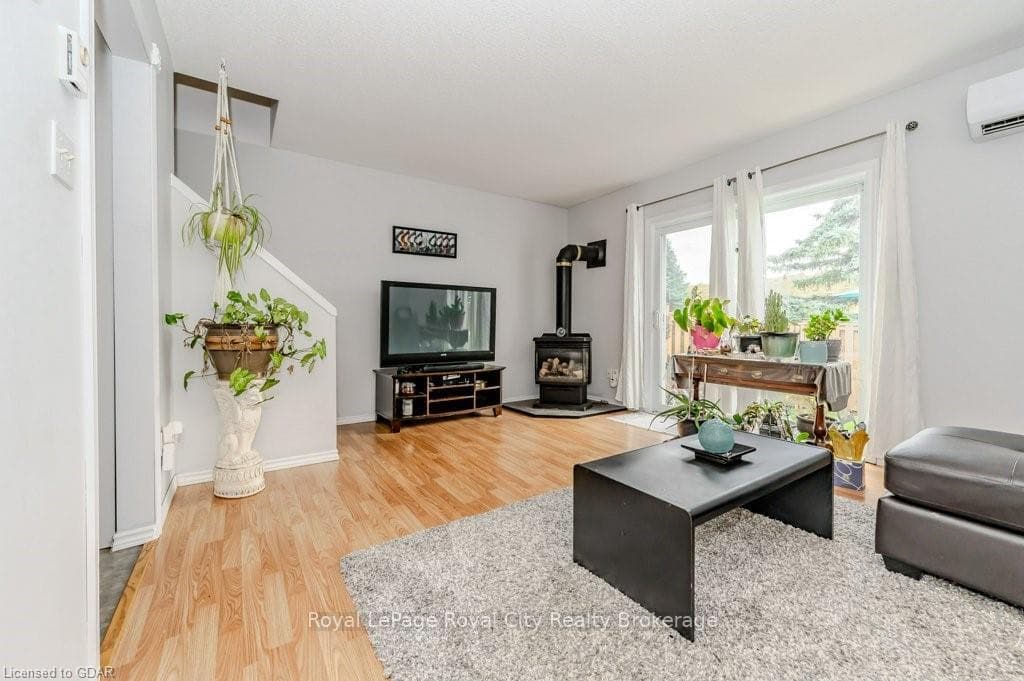 90 FERMAN Drive Unit 15 photo 12