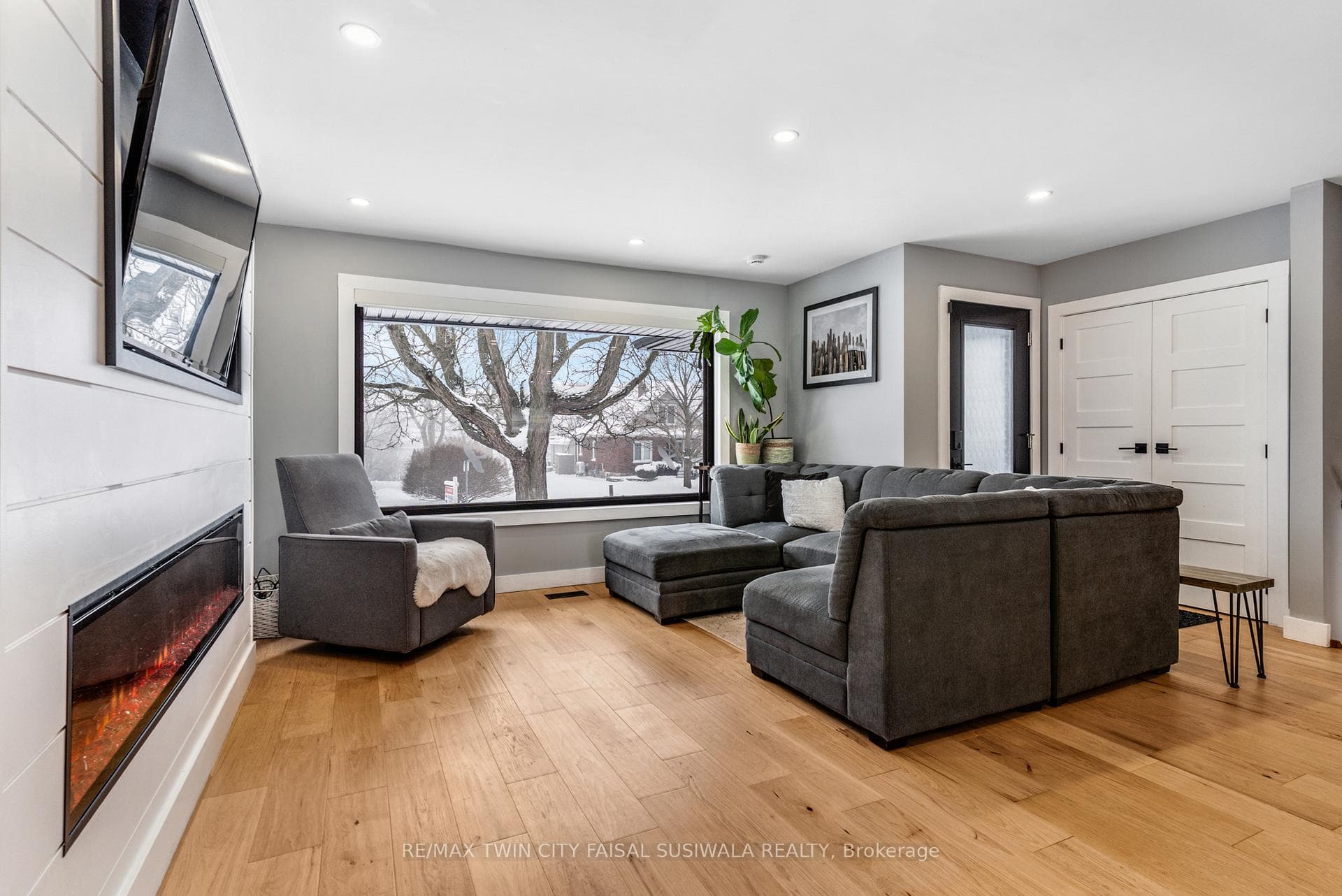 1735 QUEENSTON Road photo 13