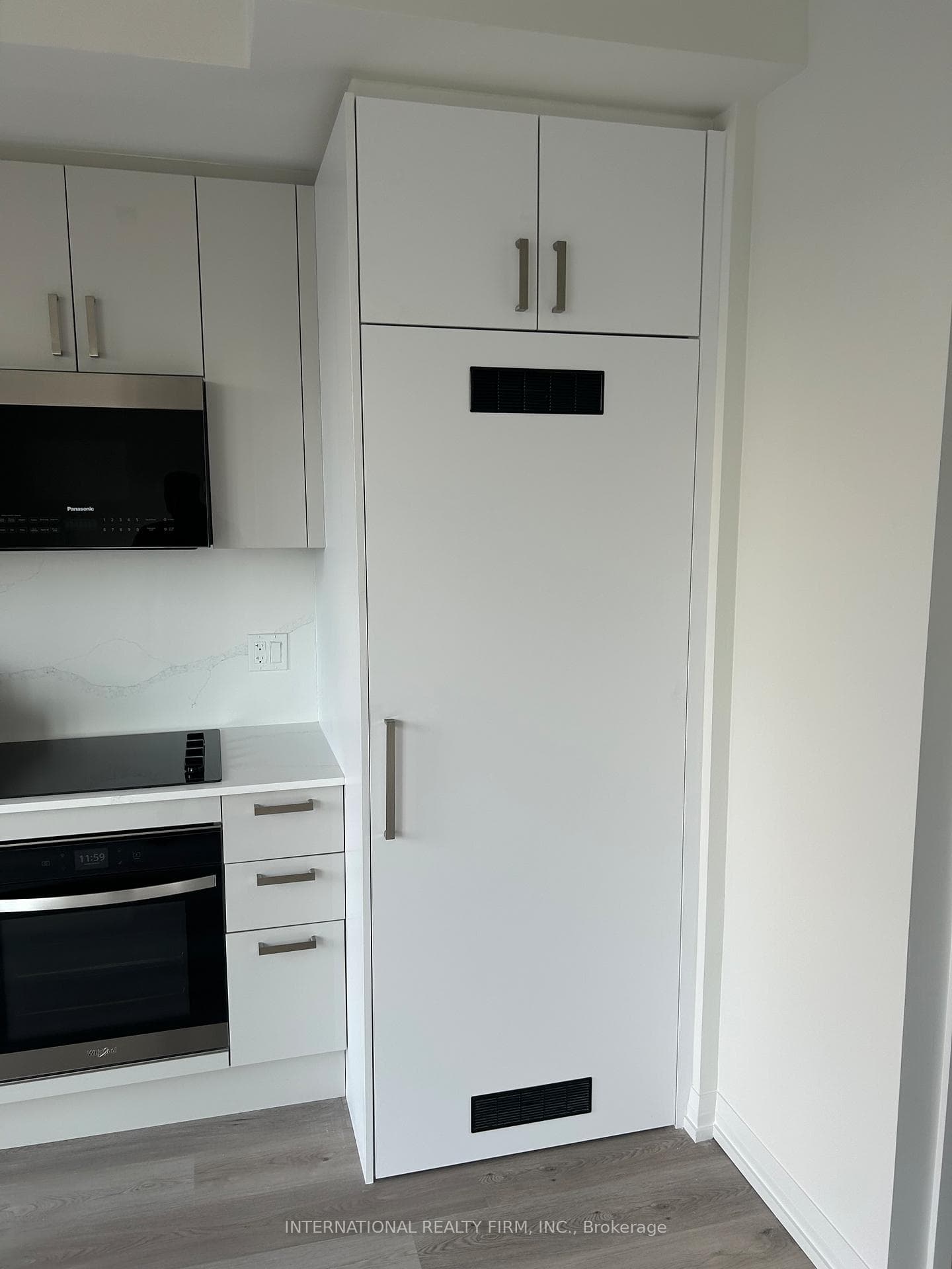 280 Dundas Street Unit 614 photo 5