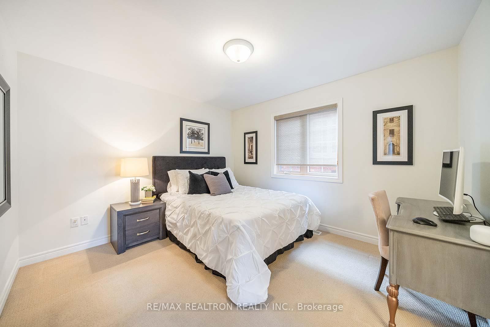 100 Glenheron Crescent photo 19
