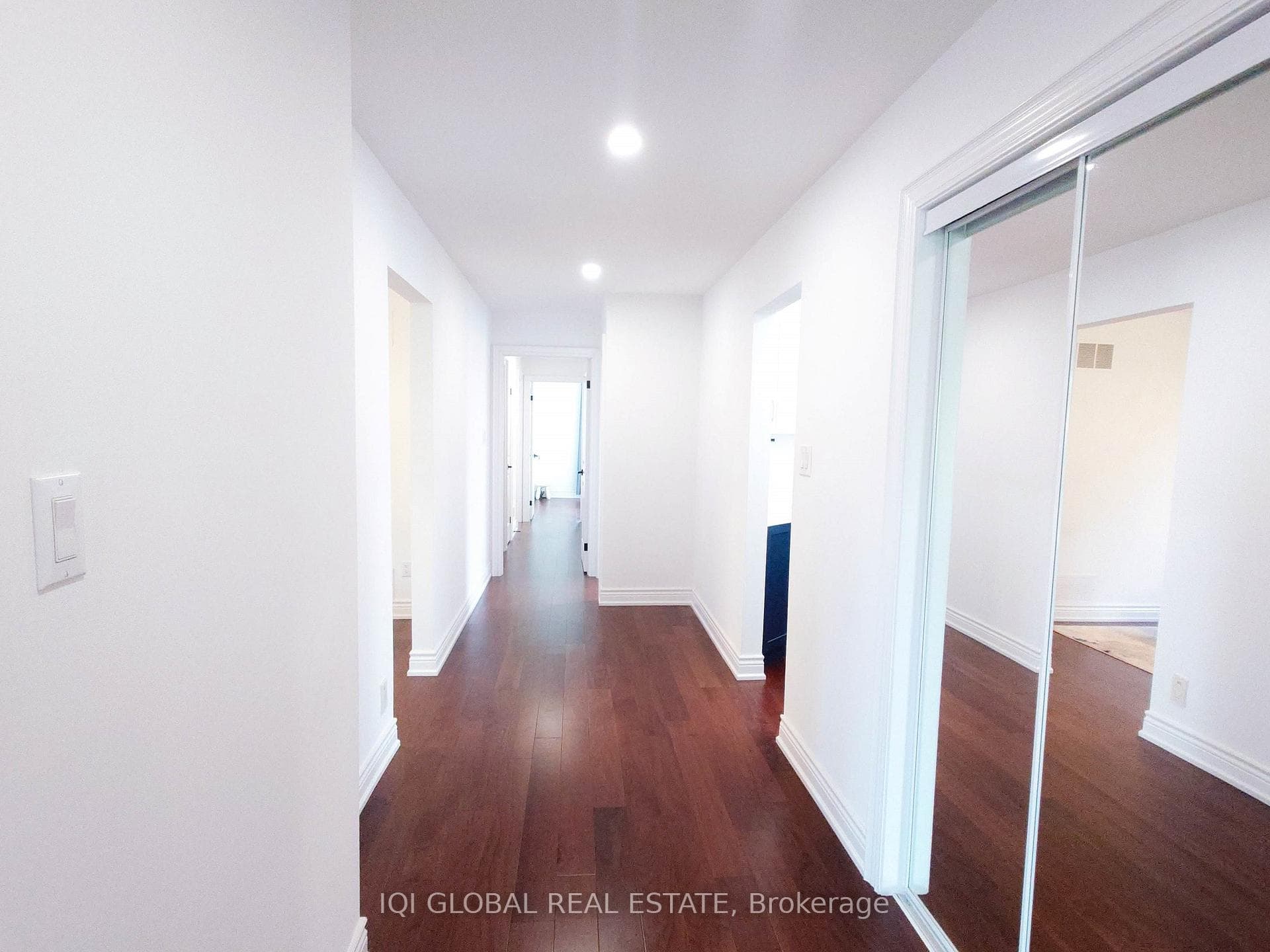105 Empringham Crescent photo 6