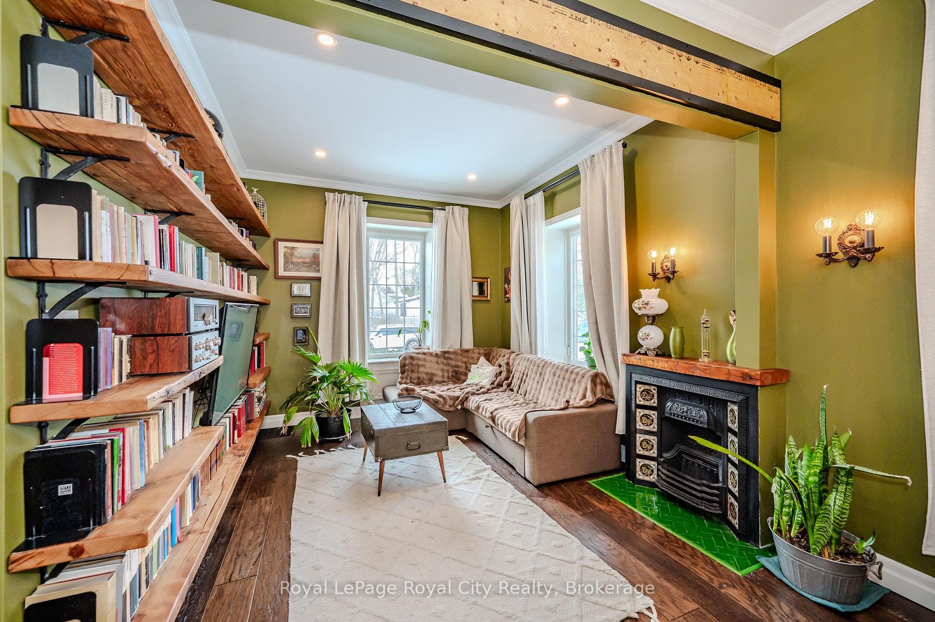 7 YORK Place photo 8