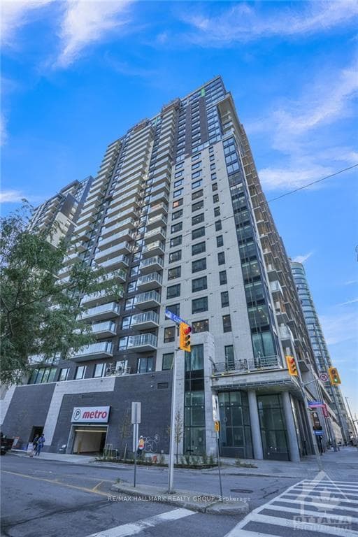 180 GEORGE Street Unit 905 photo 2