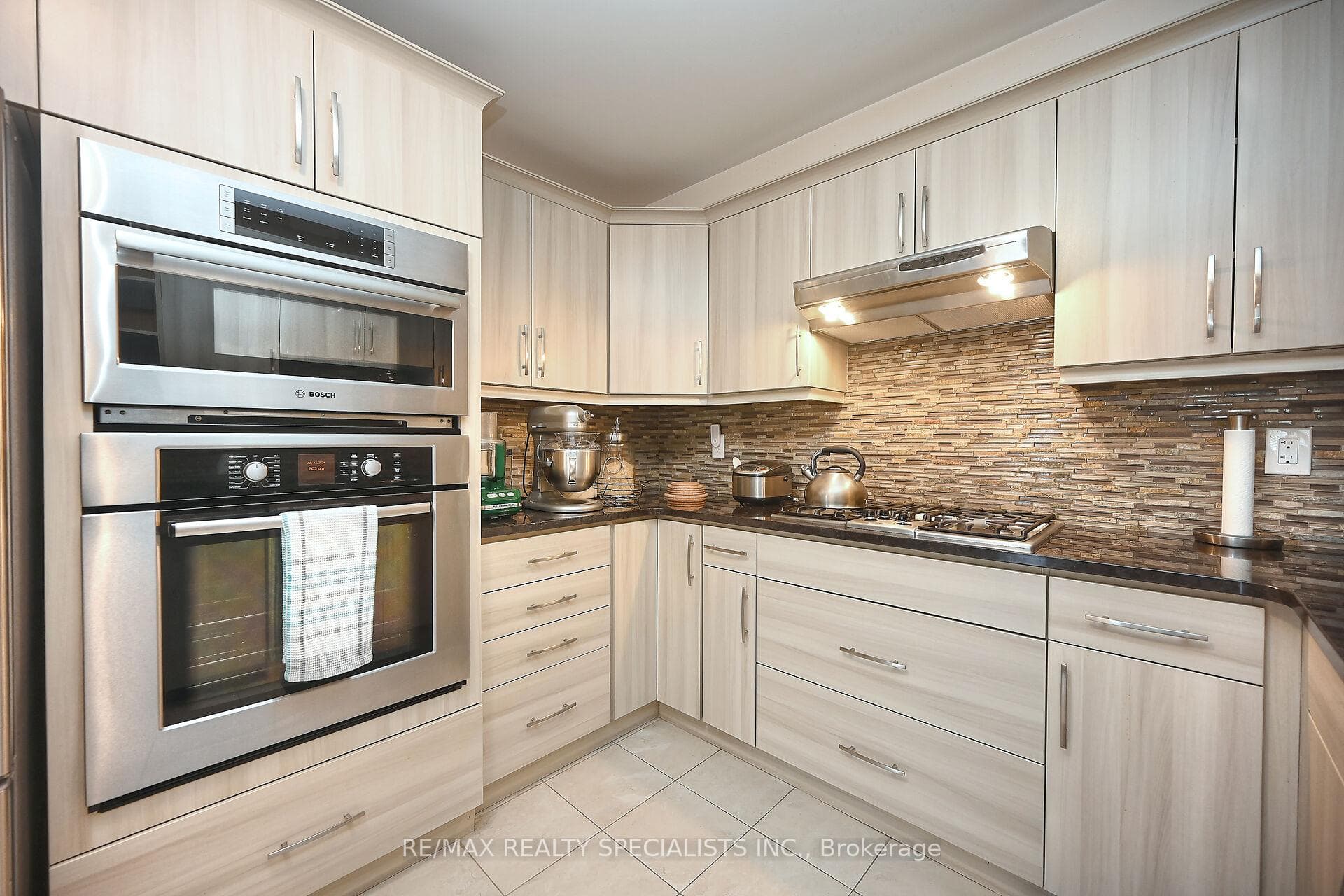 10 Arnprior Road photo 16