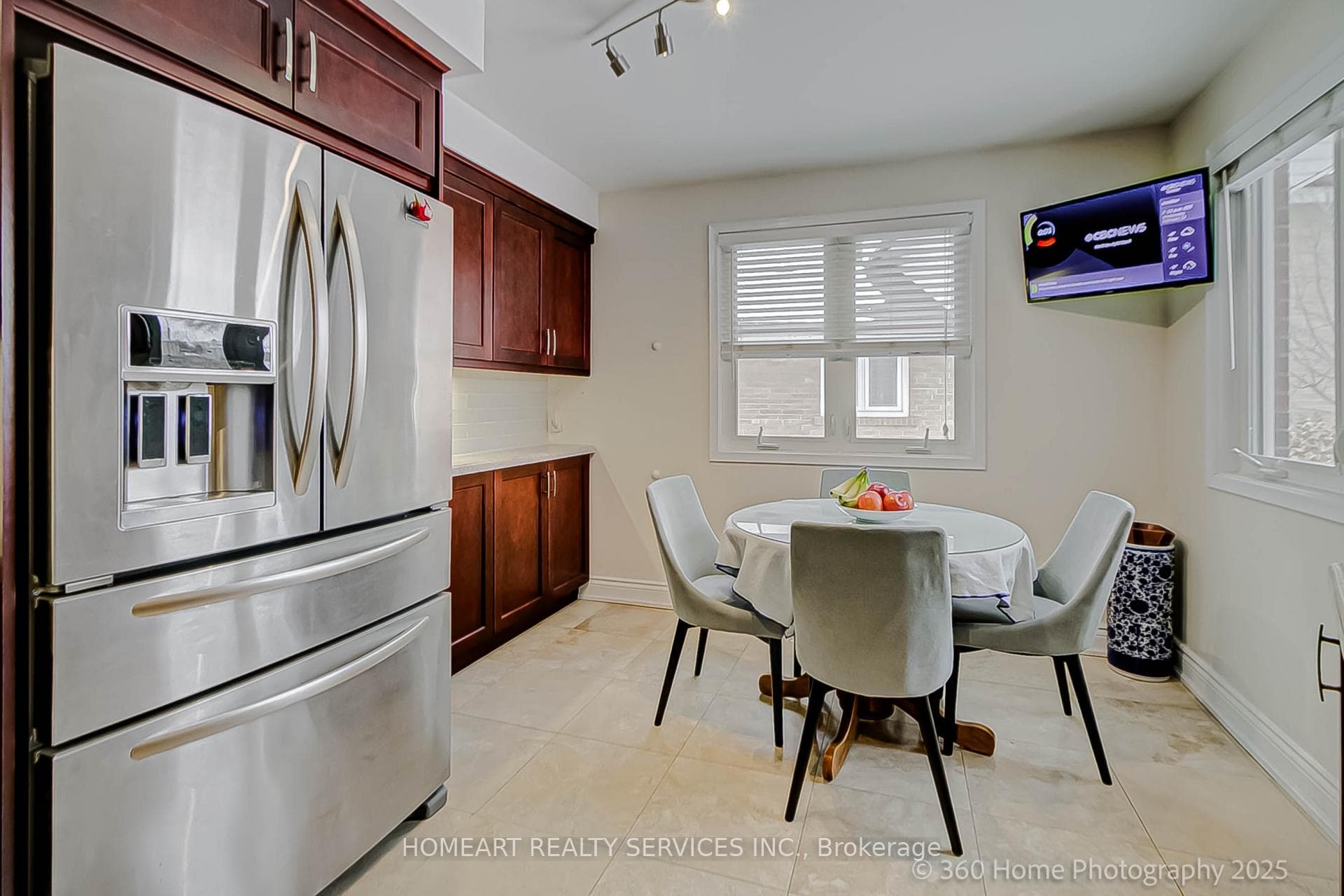 1153 Runningbrook Drive photo 6