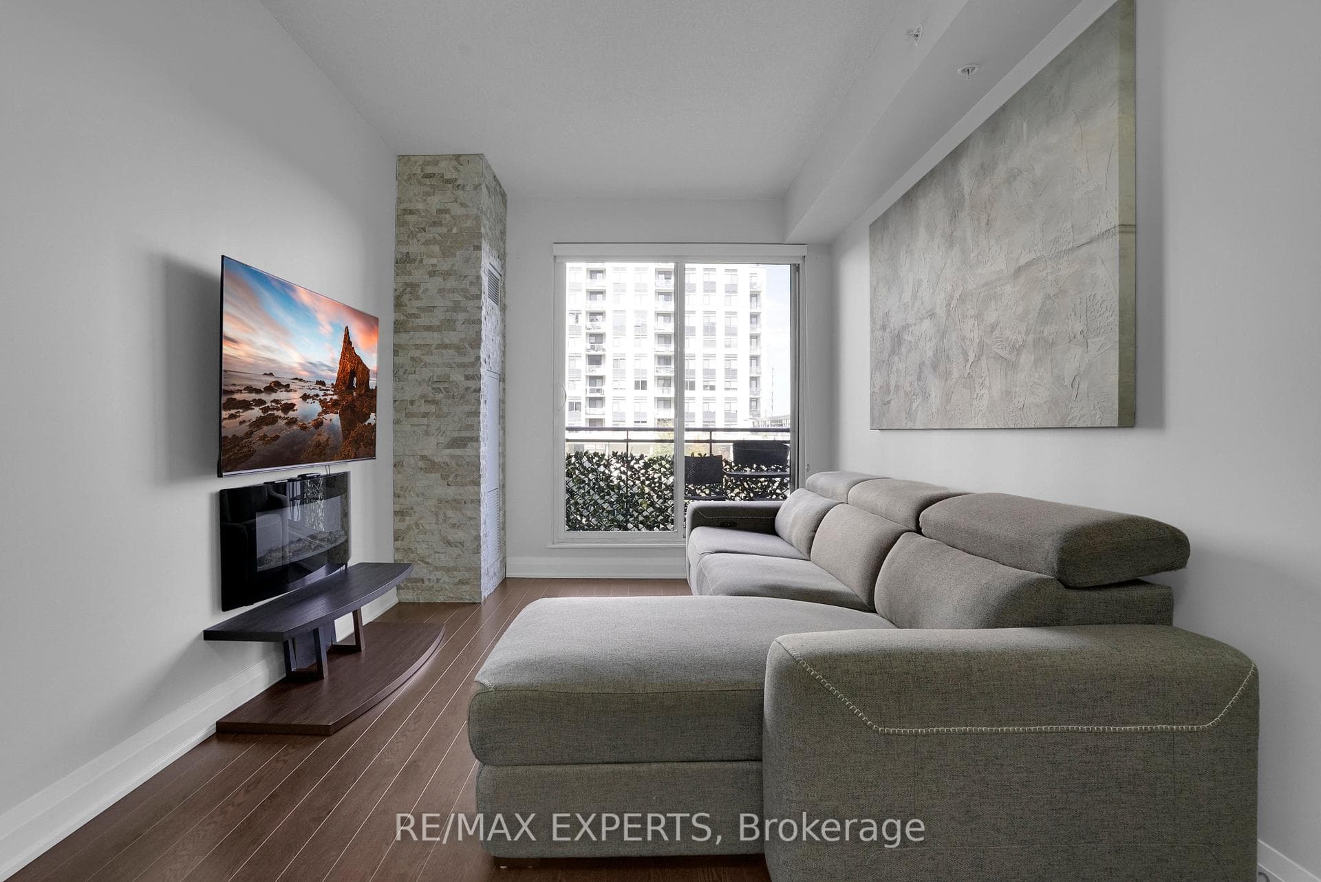 24 Woodstream Boulevard Unit 208 photo 14