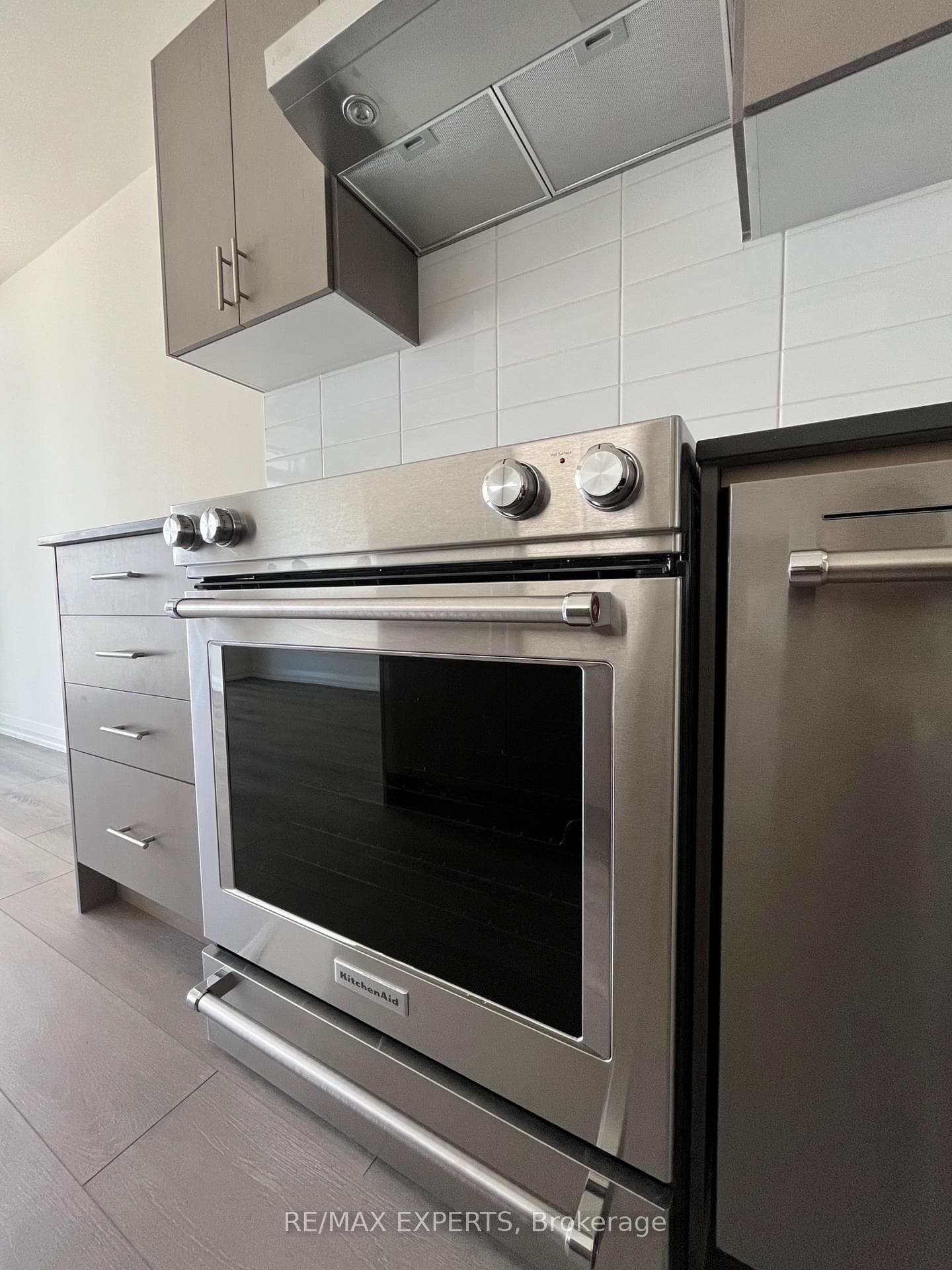 8960 Jane Street Unit 1719 photo 8