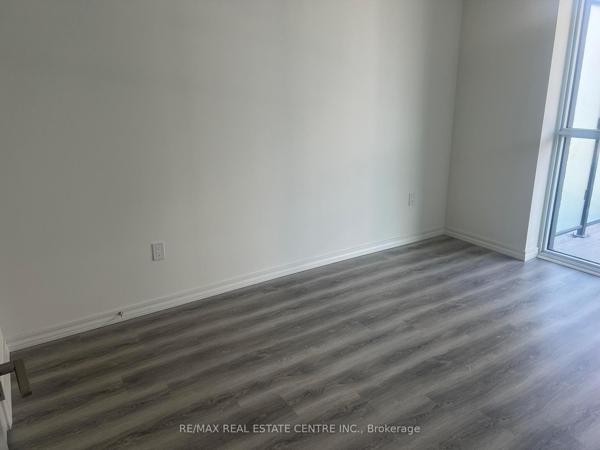181 Elmira Road Unit 604 photo 17