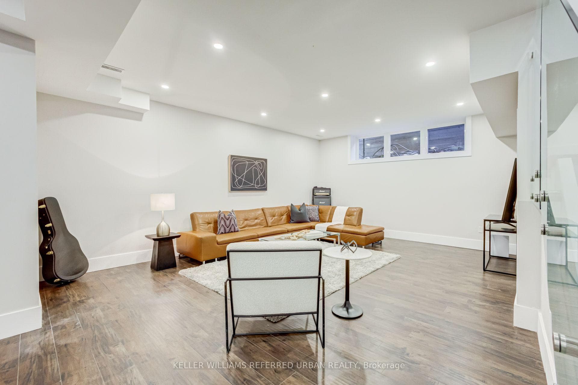 57 Ambleside Avenue photo 40