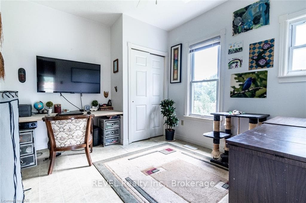 962 ROBINSON Road photo 14