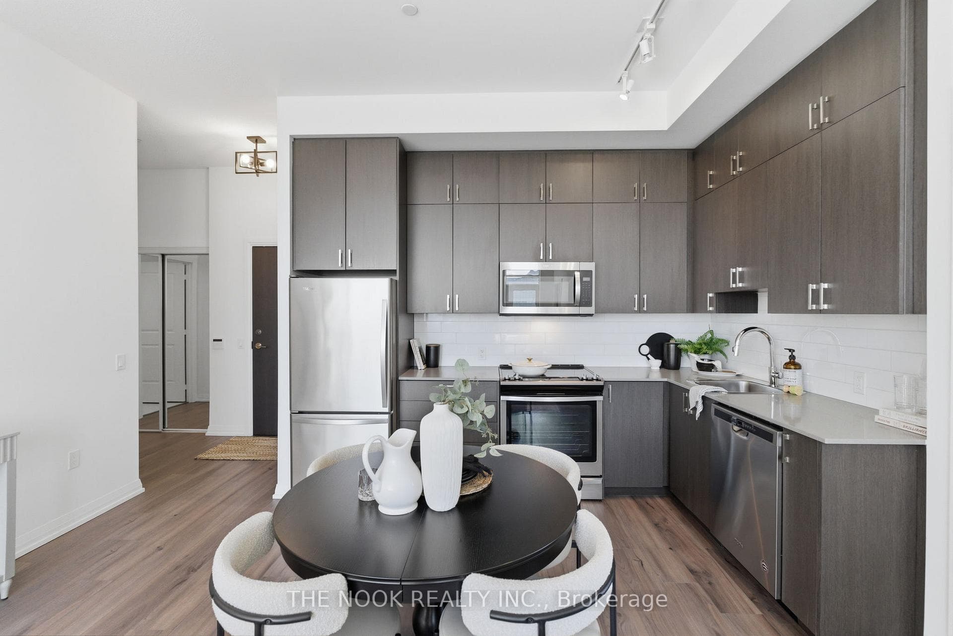 60 Ann O'Reilly Road Unit PH60 photo 10