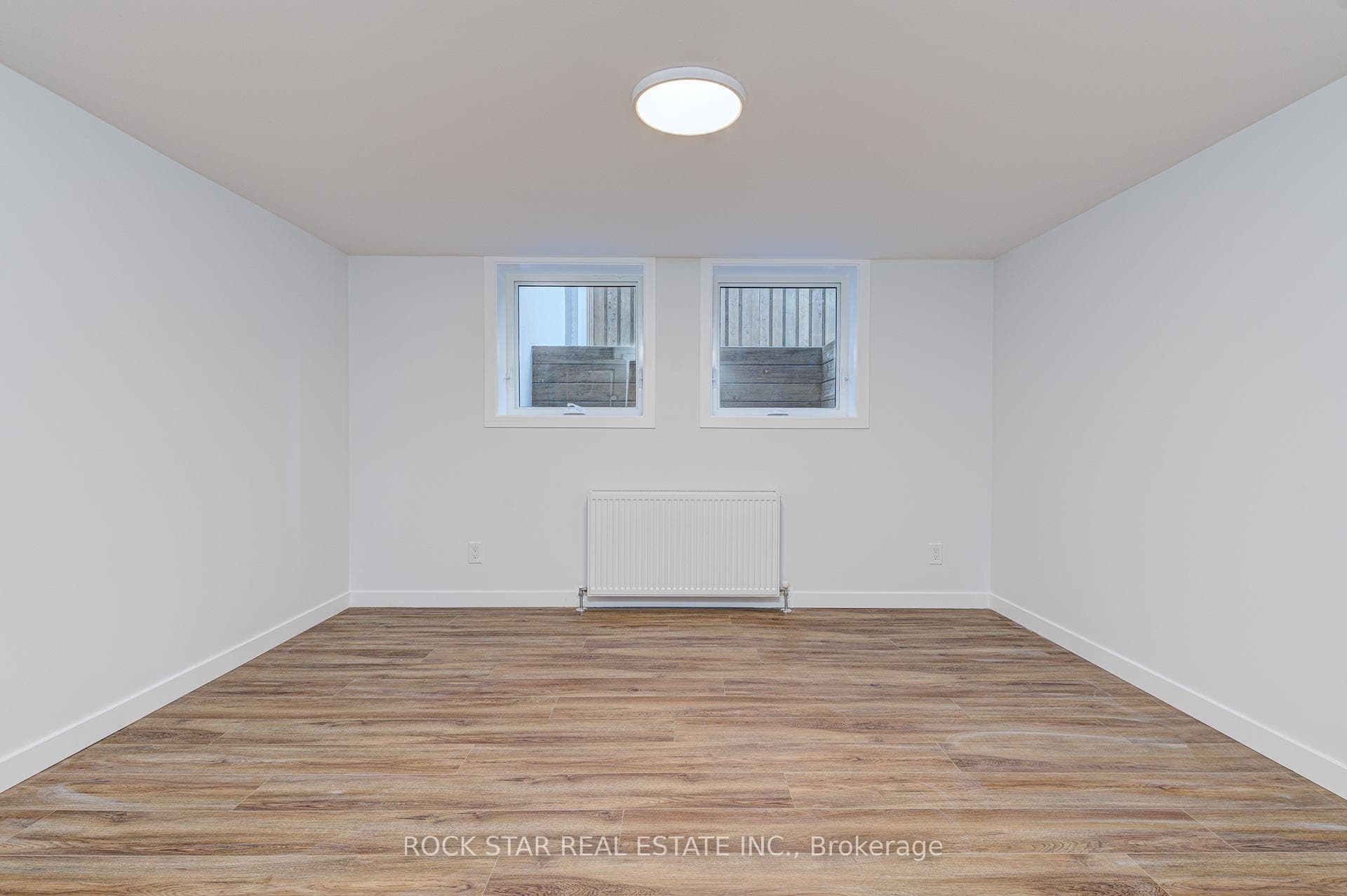 402 Jane Street photo 8