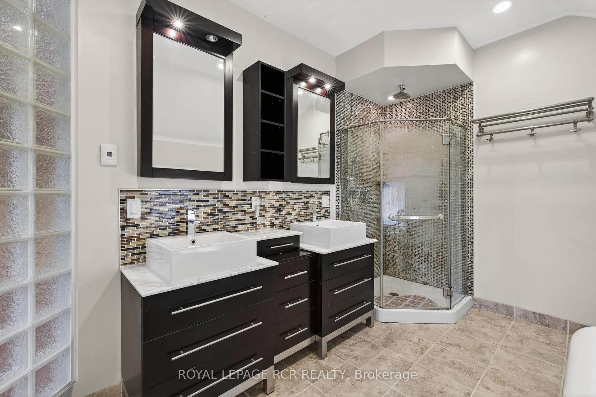 5pc ensuite