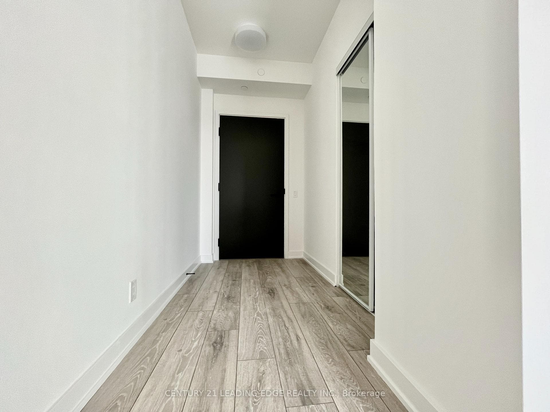 108 Peter Street Unit 5106 photo 3