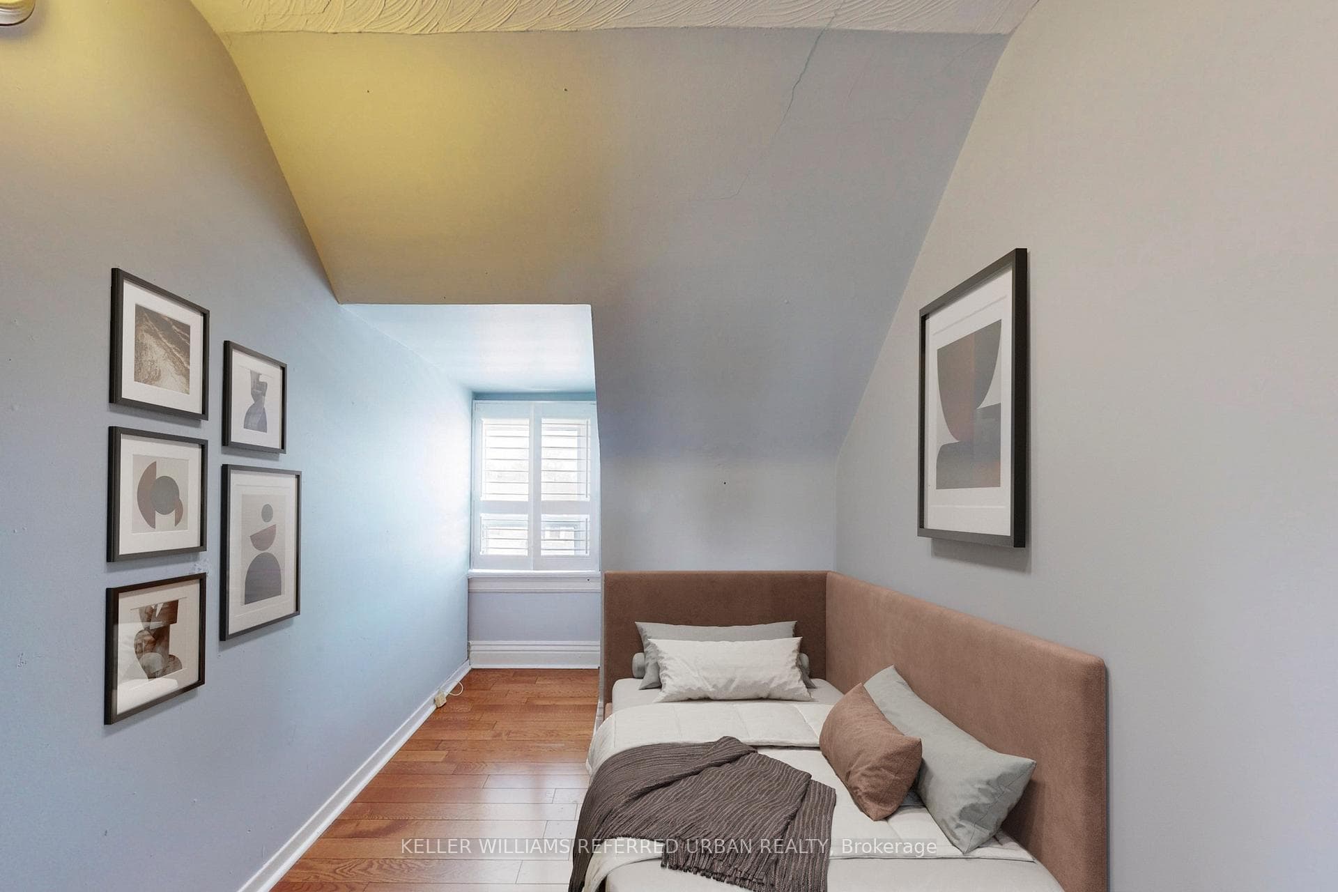 704 Dufferin Street photo 20