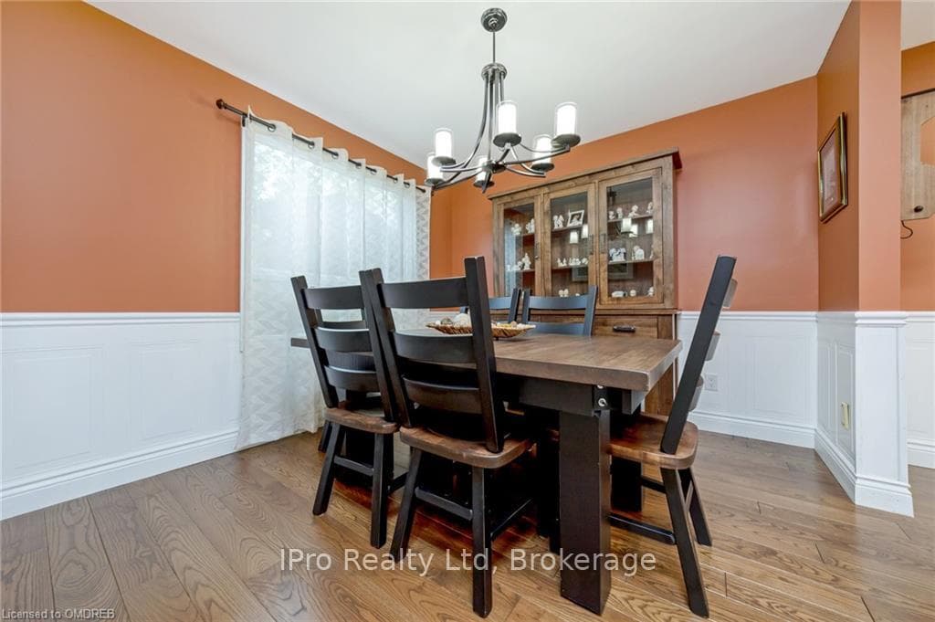 7 CALVERT Drive photo 10