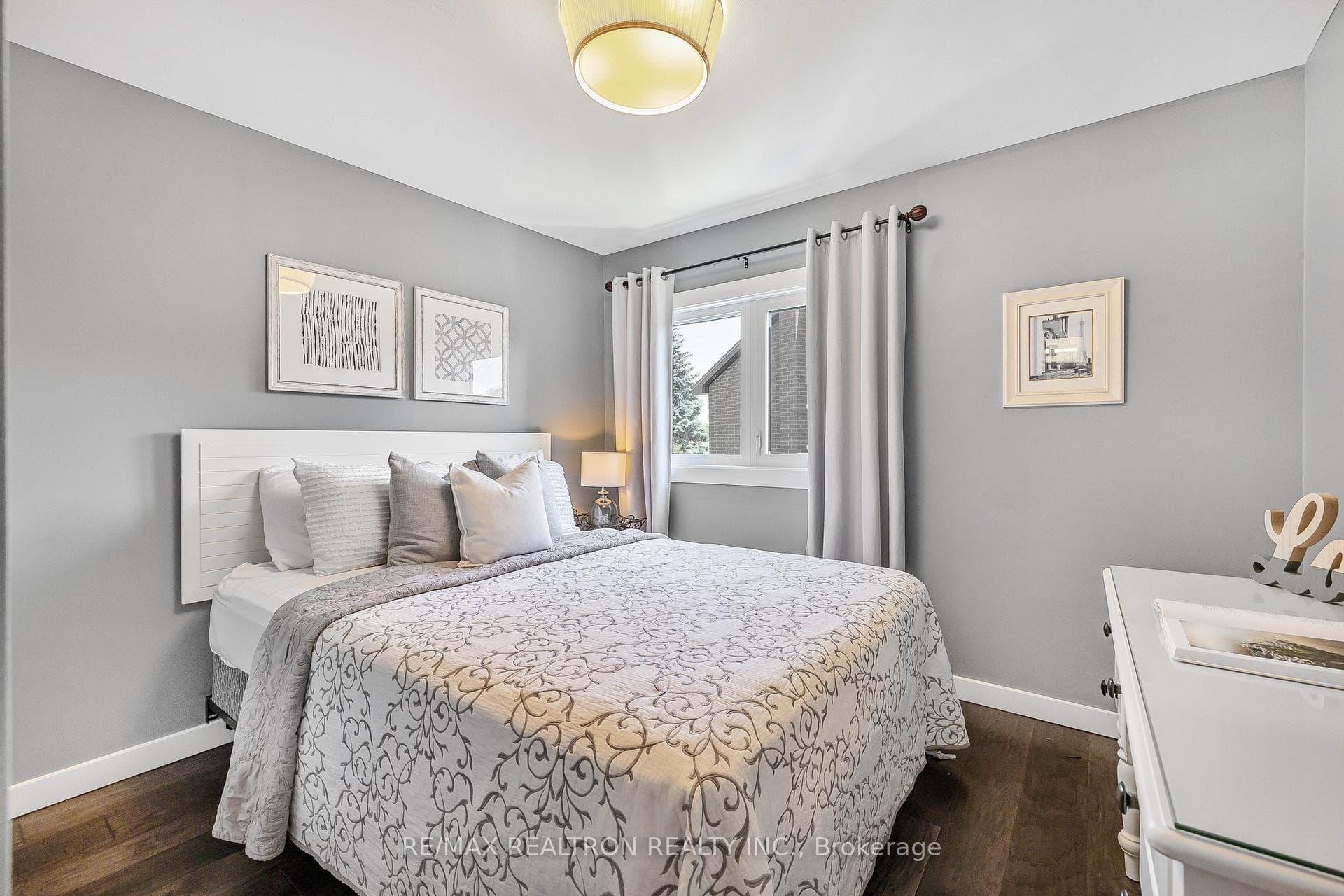 245 Sheffield Street photo 20