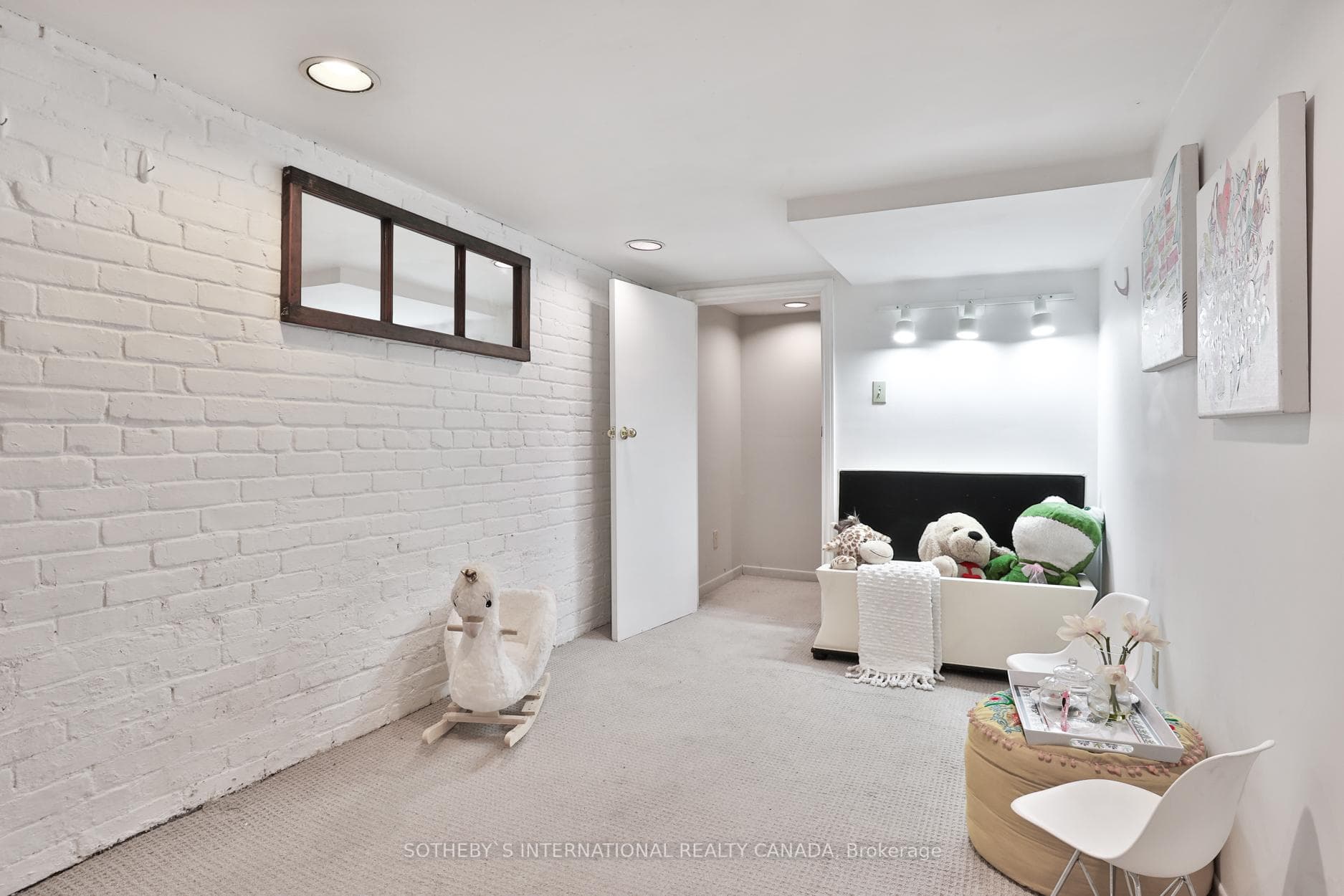 32 Fulton Avenue photo 30