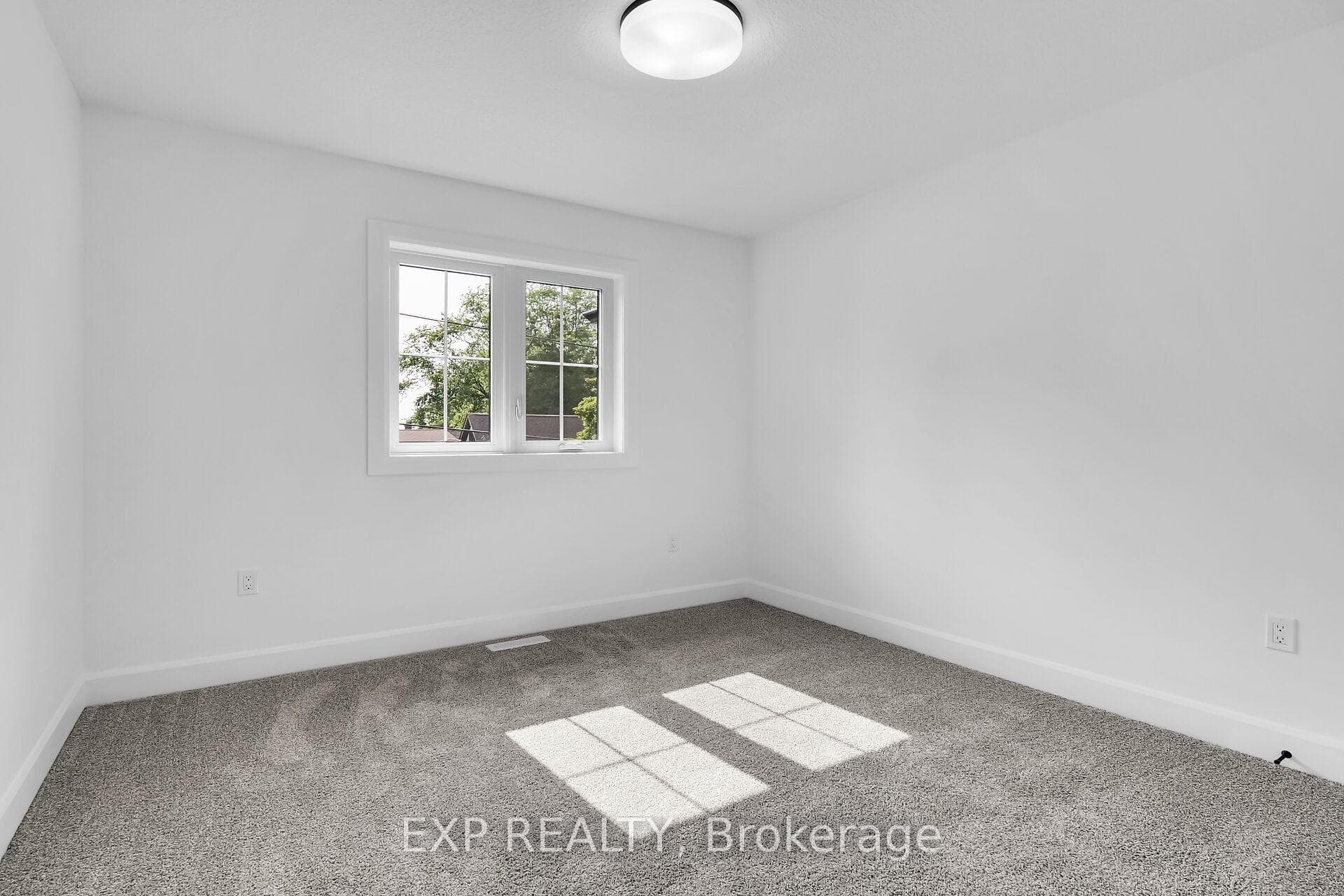 424 Old Wonderland Road photo 19