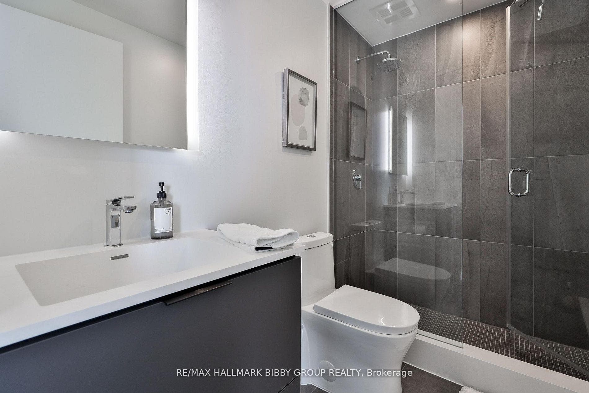 185 Alberta Avenue Unit 1105 photo 27