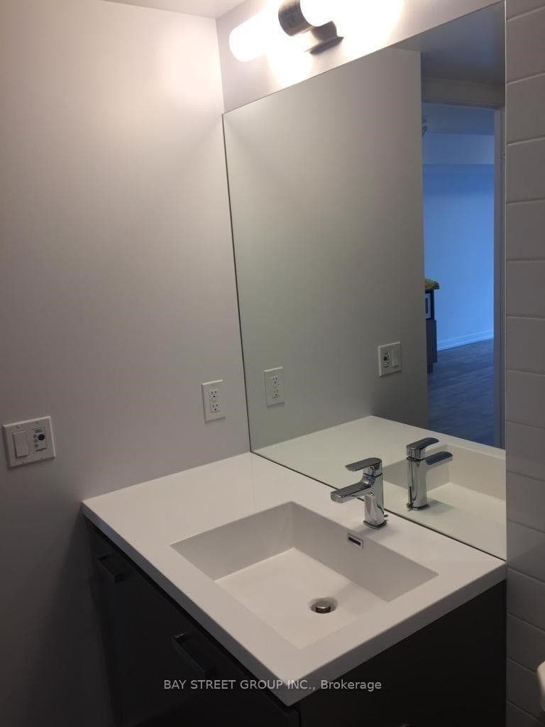 125 Redpath Avenue Unit 3002 photo 7