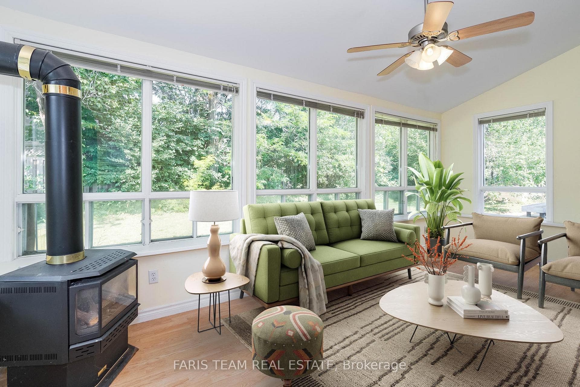 18 Downsview Drive photo 11