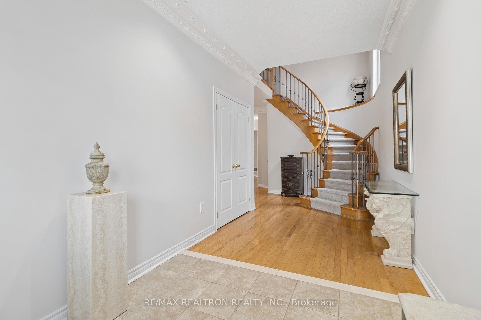 32 Brackenwood Avenue photo 3
