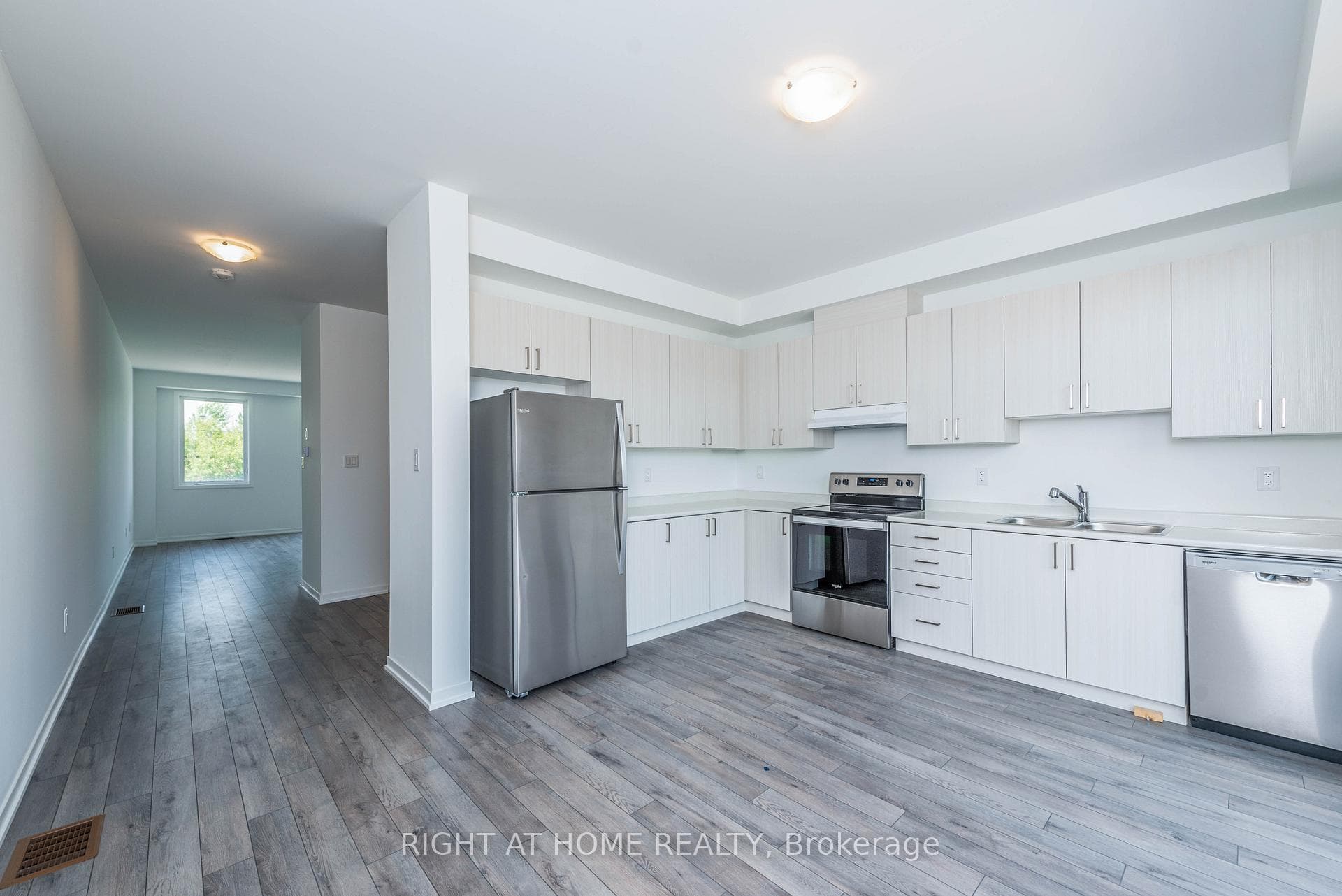 197 Monarch Avenue photo 18