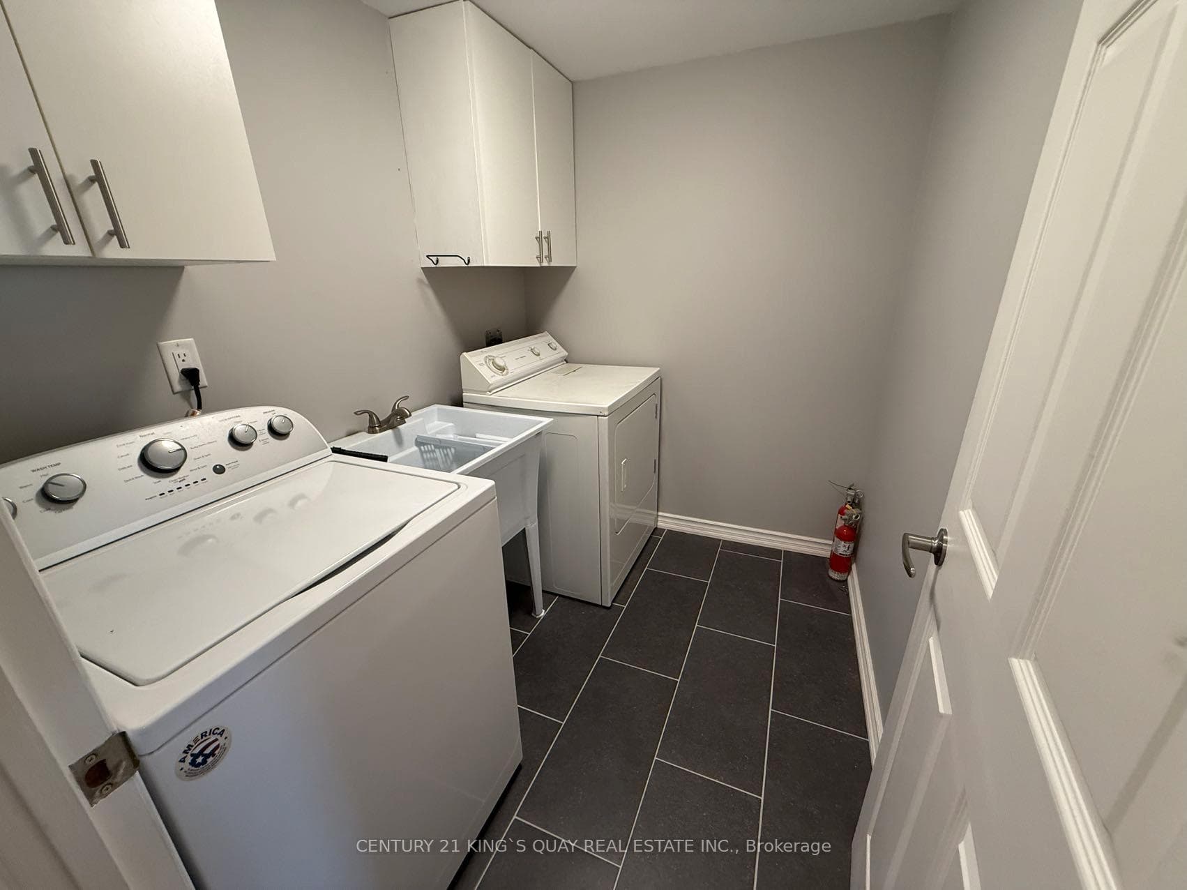 80 Athol Street Unit 405 photo 17