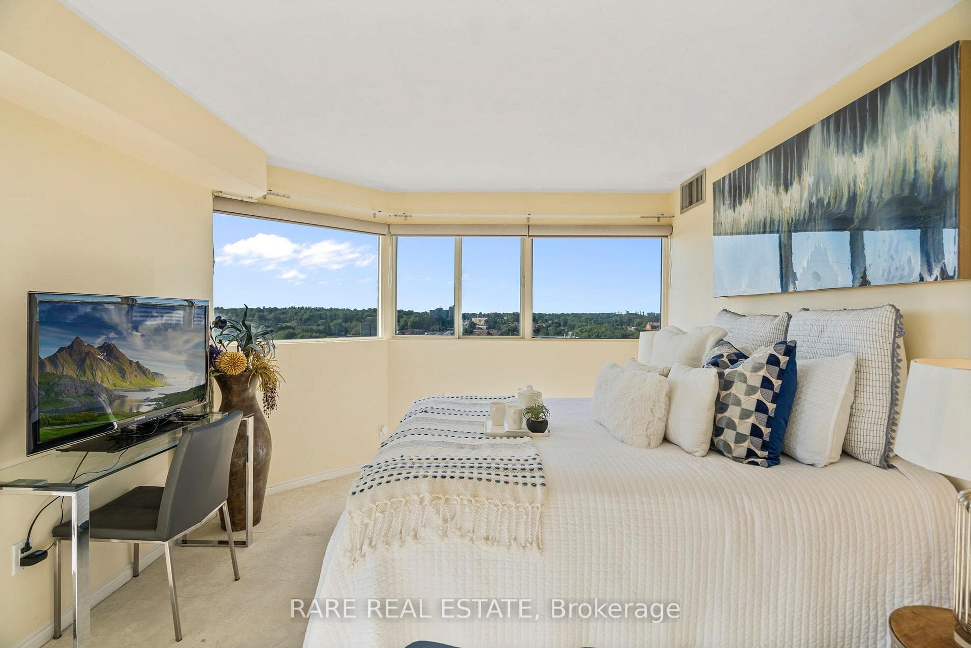 3233 Eglinton Avenue Unit 1409A photo 18