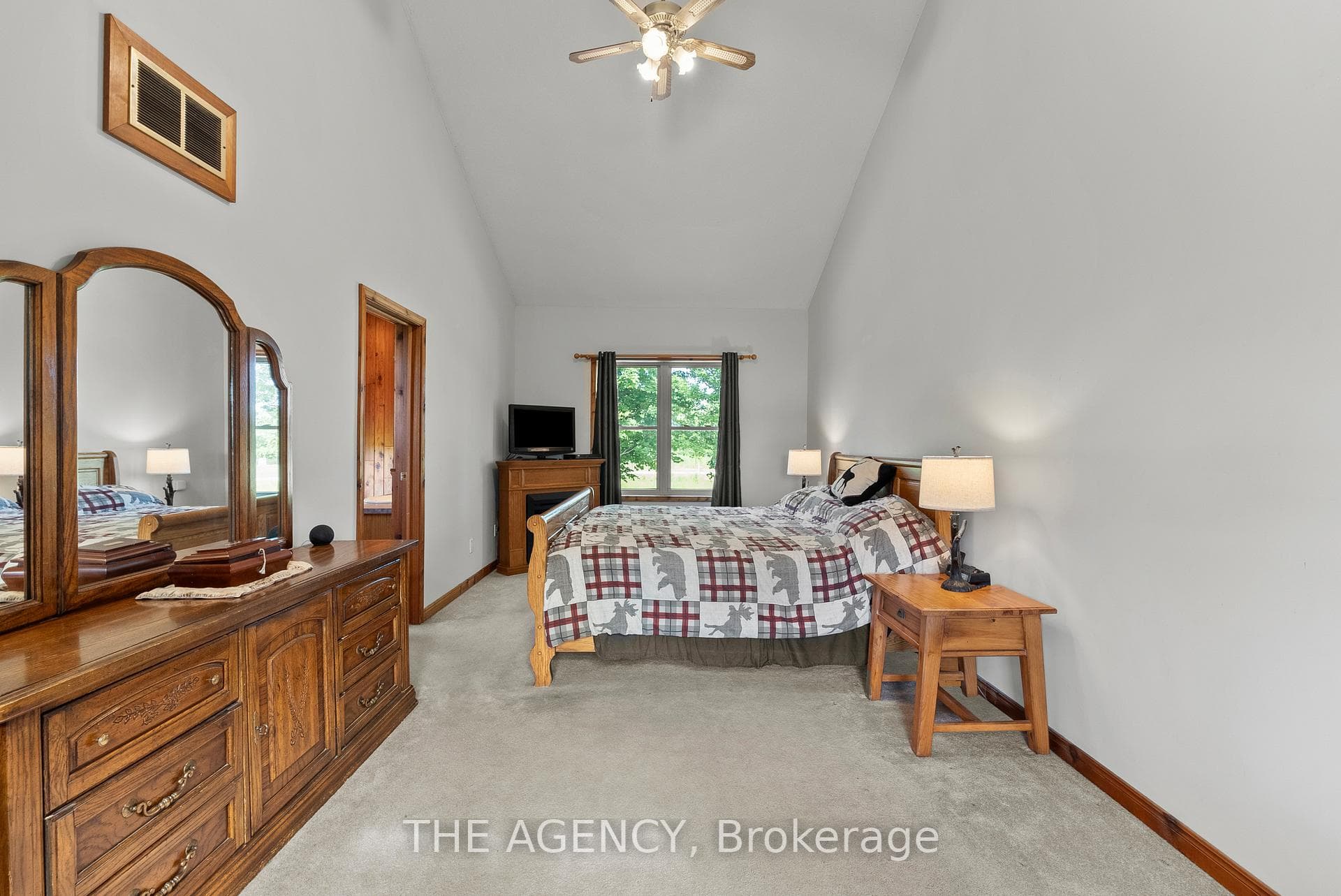 98 Smith Road photo 20