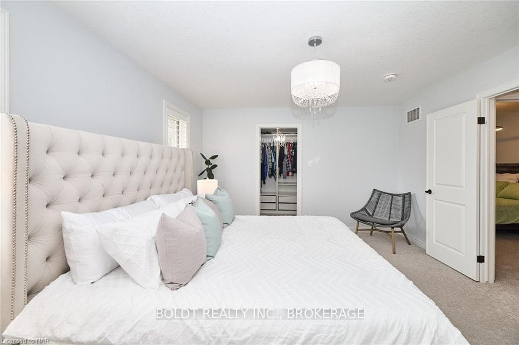 127 DENNIS Drive photo 20