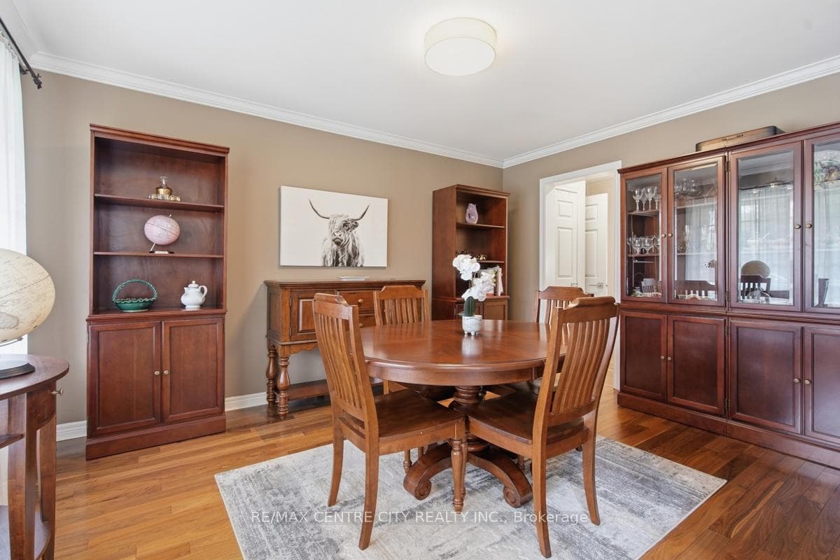 6 Trillium Court photo 22