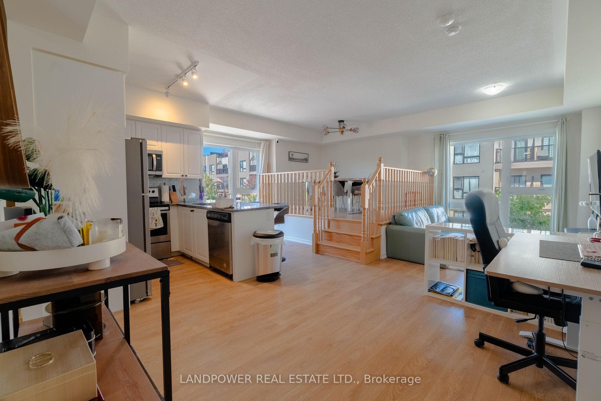 515 Kingbird Grove Unit 371 photo 3