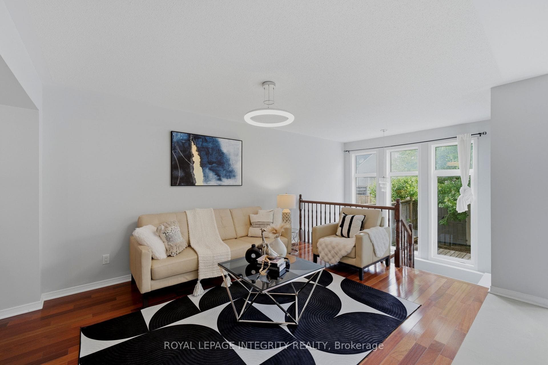 160 DEERCROFT Avenue photo 10