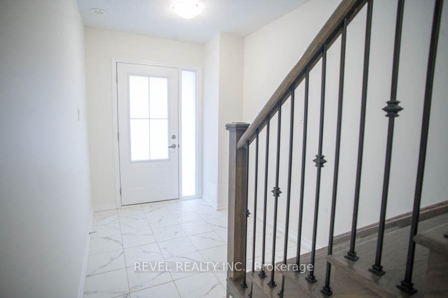 229 Gillespie Drive photo 3