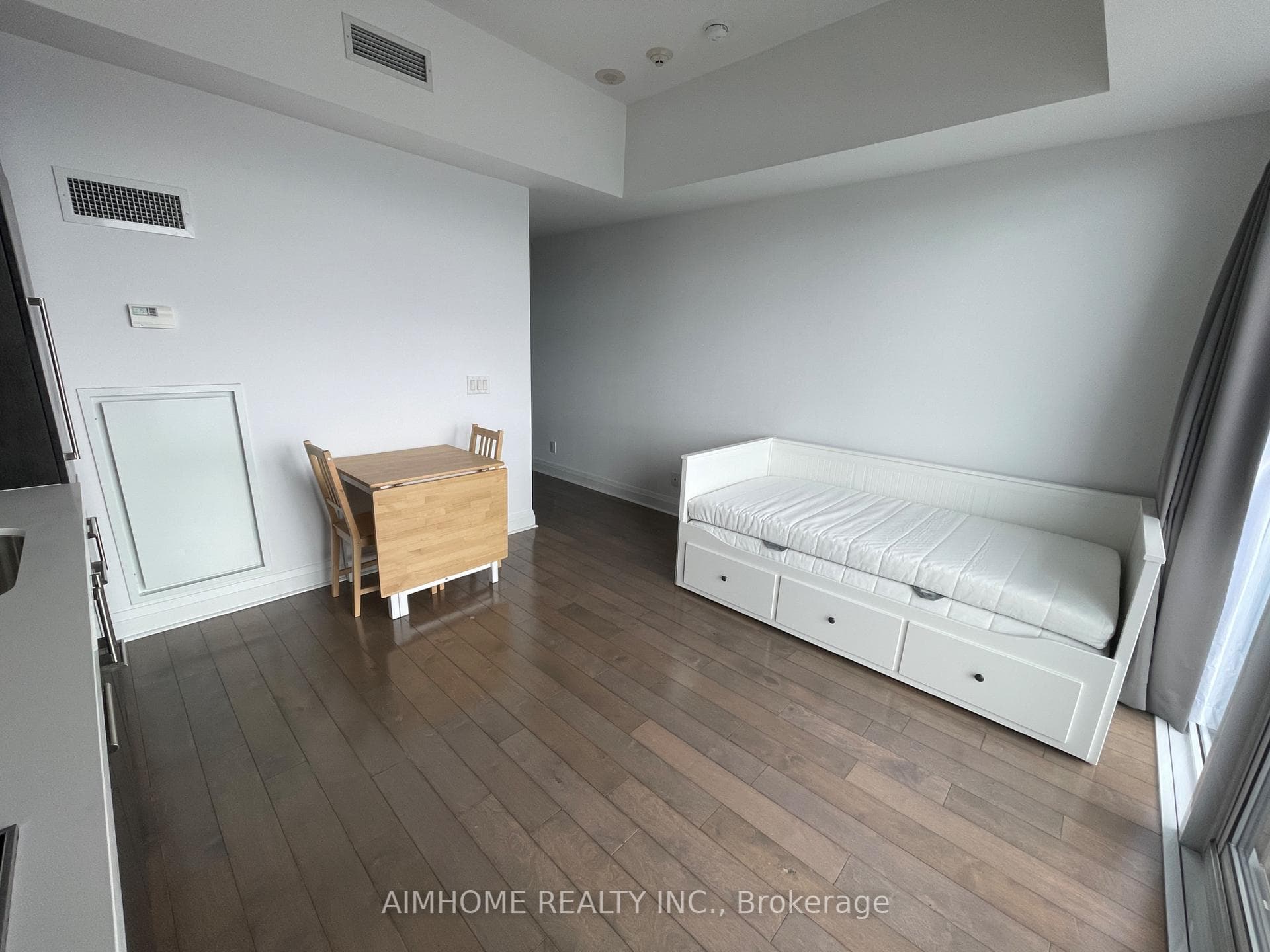 1080 Bay Street Unit 5305 photo 11